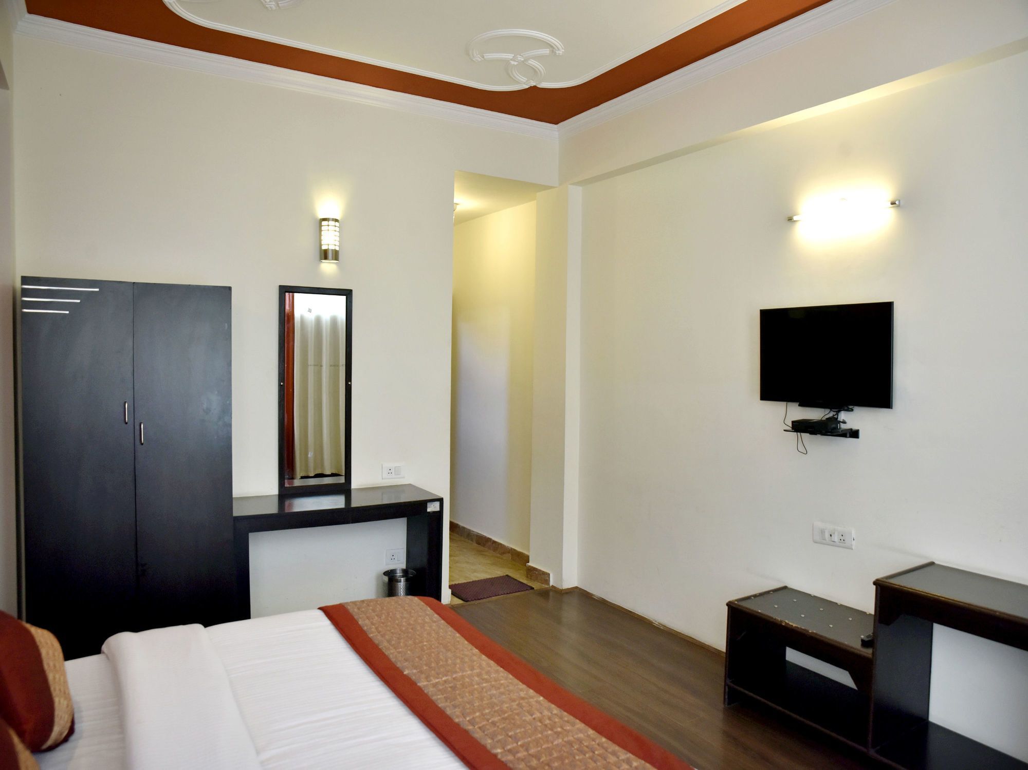 Hotel Oyo 10186 Holidays 3*