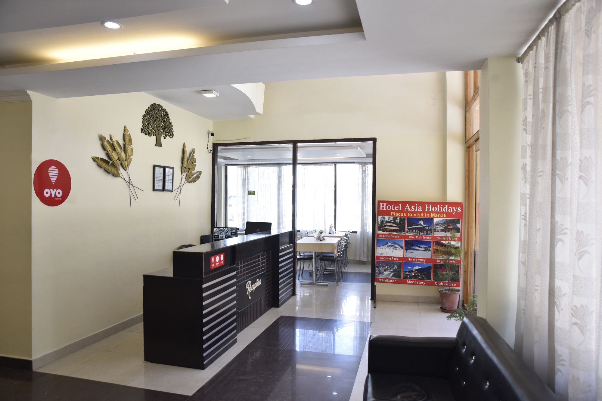 Oyo 10186 Holidays Hotel 3*