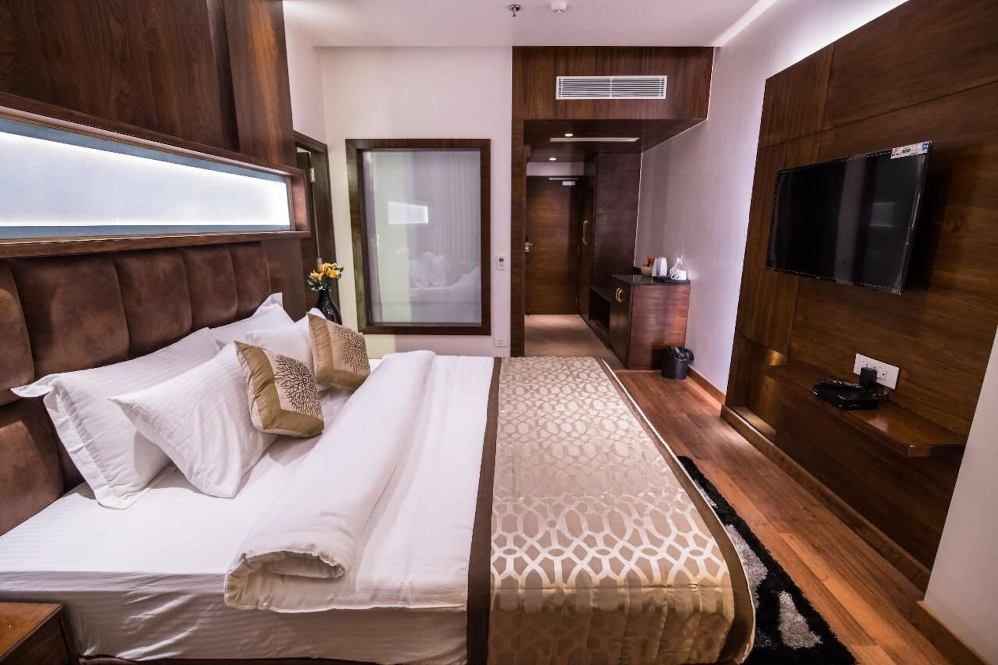 Hotel Coral And