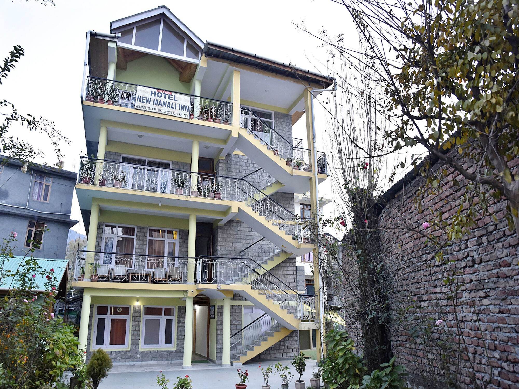 Oyo 10268 New Hotel 3*