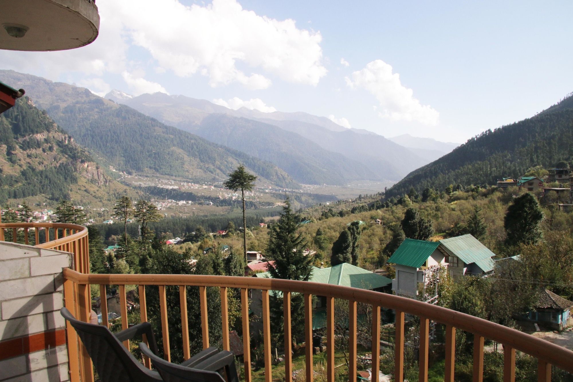 Hotel Utopia &