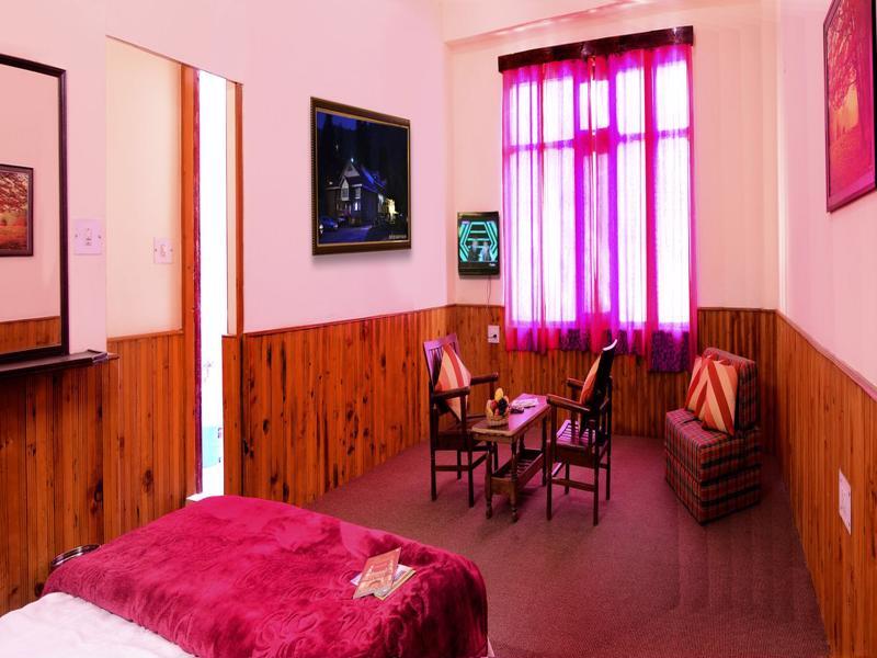 Utopia & Hotel 3*