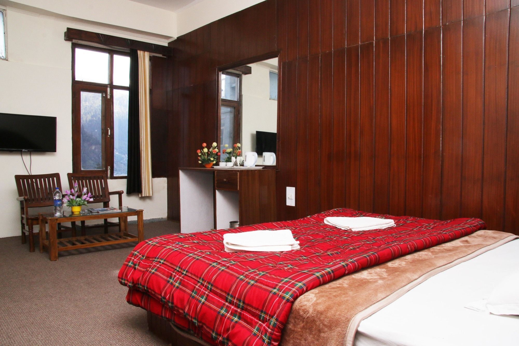 Utopia & 3* Manali (Himachal Pradesh)