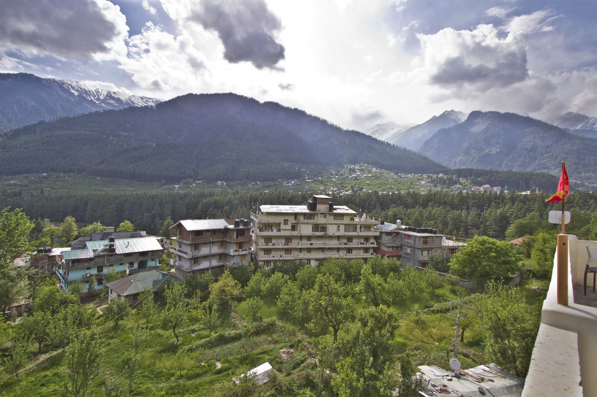 Hotel Oyo 207 Chichoga Hills 3*