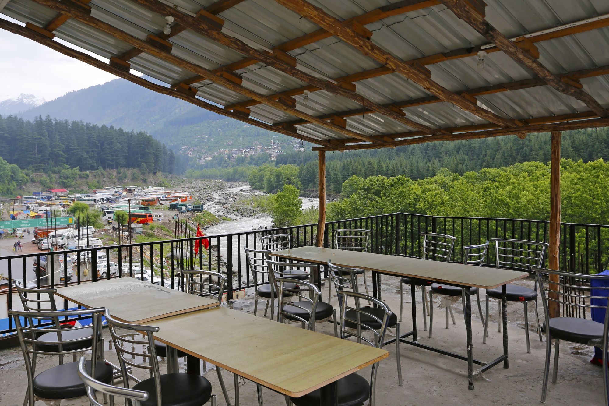 Hotel Oyo 5354 Chamunda Sonachi Manali (Himachal Pradesh)