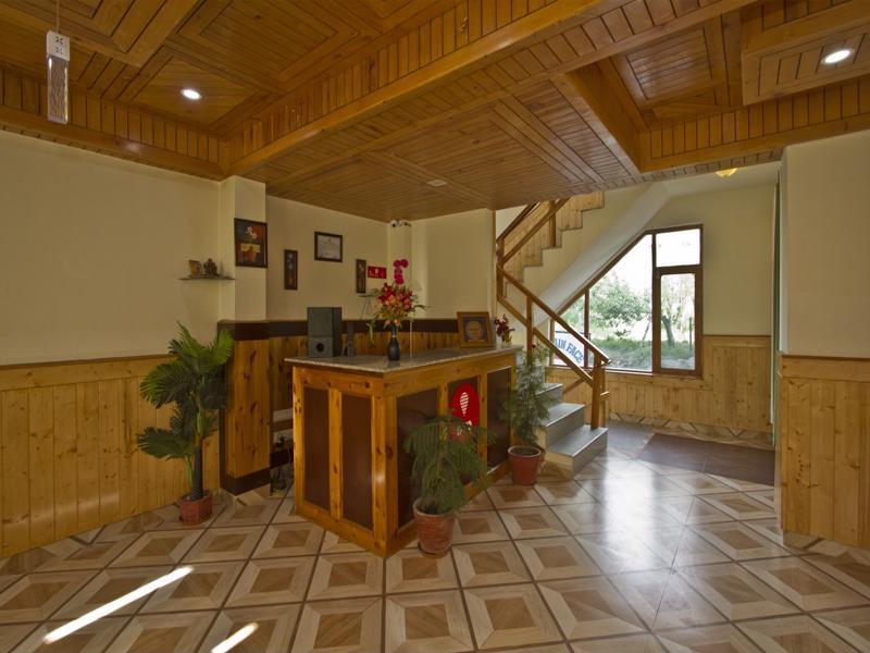Mountain Face Hotel 3*