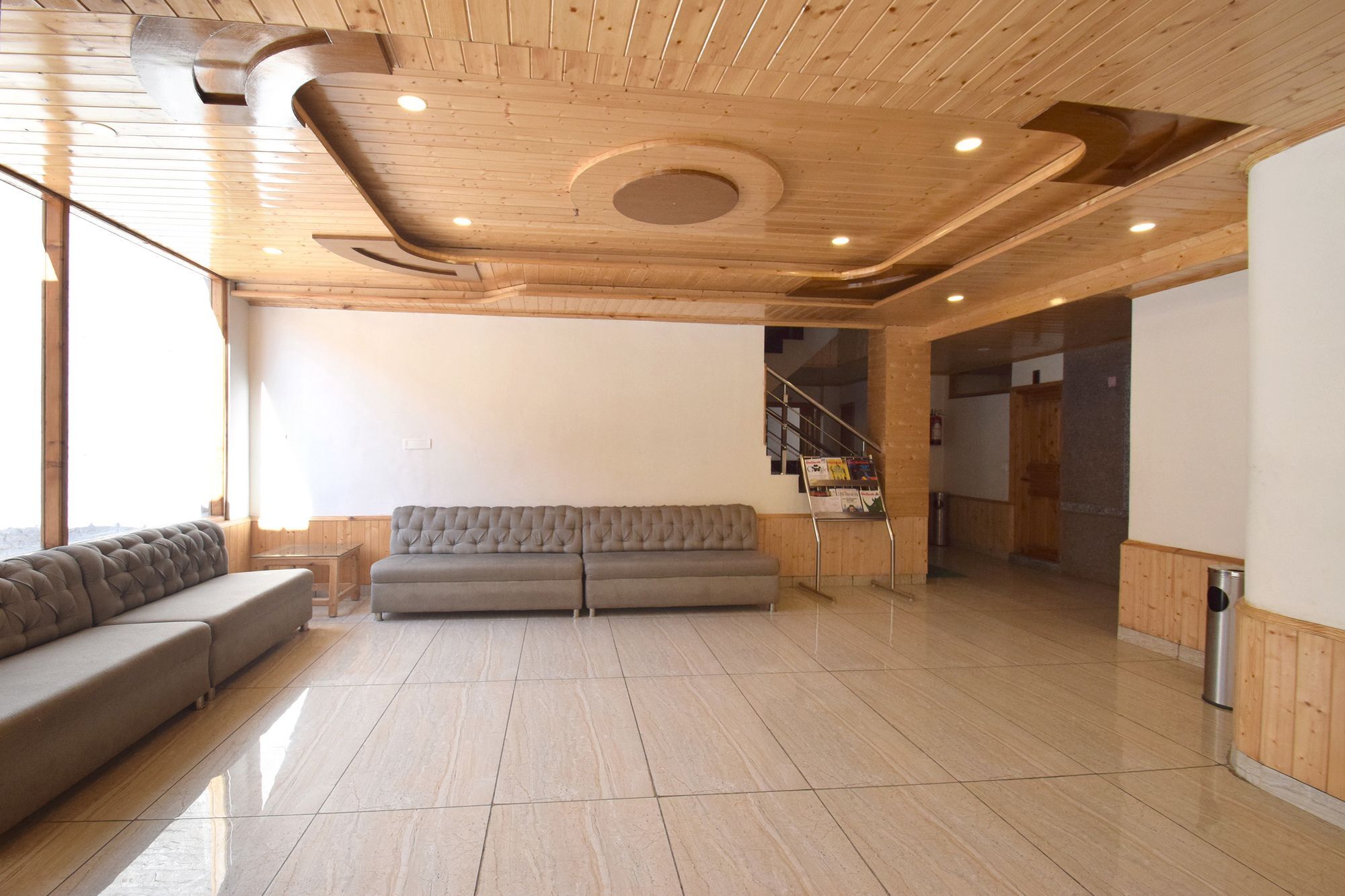Oyo 11618 Sarthak Regency 3*
