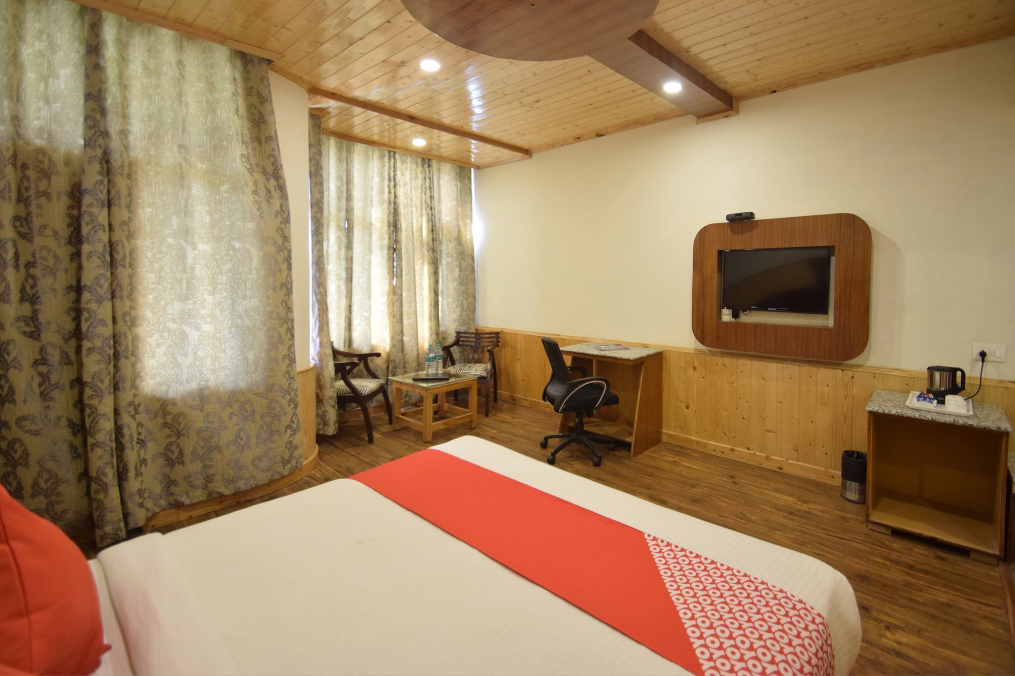 Oyo 11618 Sarthak Regency Manali (Himachal Pradesh)