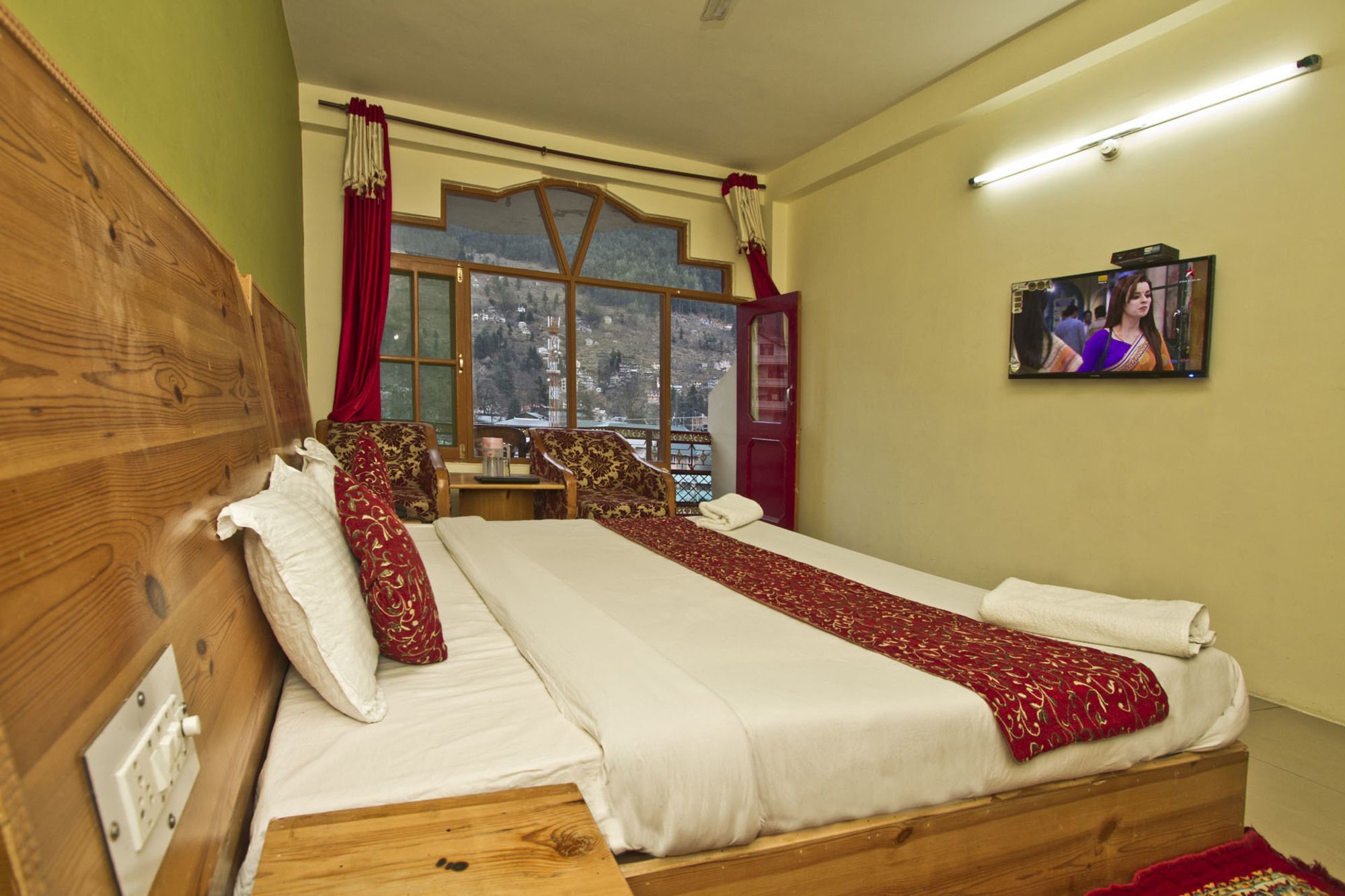 Himanshu Hotel