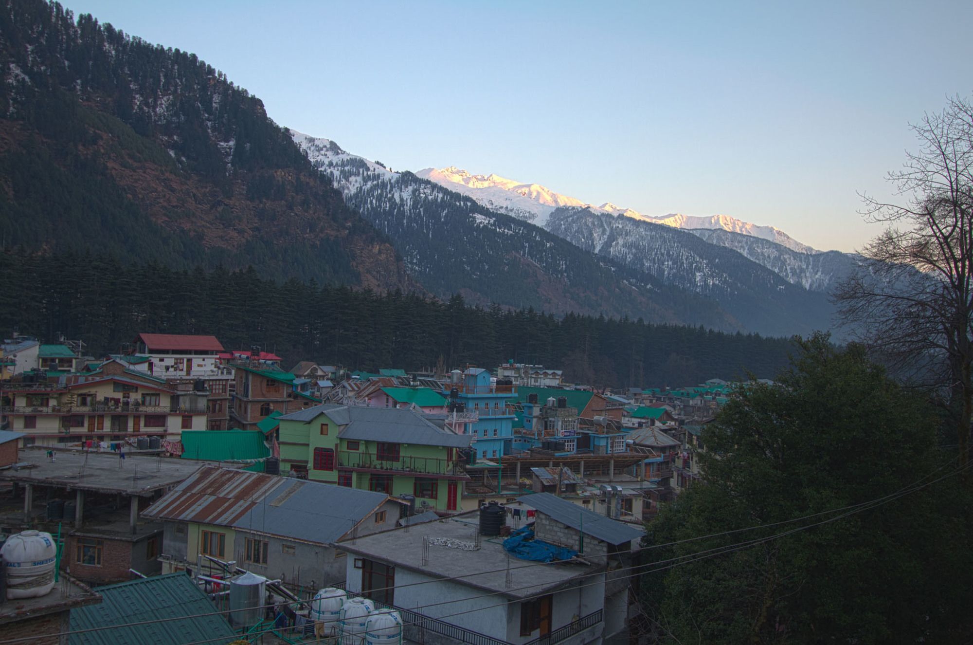 Himanshu Hotel 4*