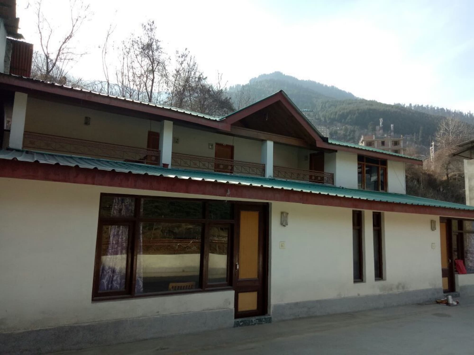 Janghu And Restuarant Manali (Himachal Pradesh)