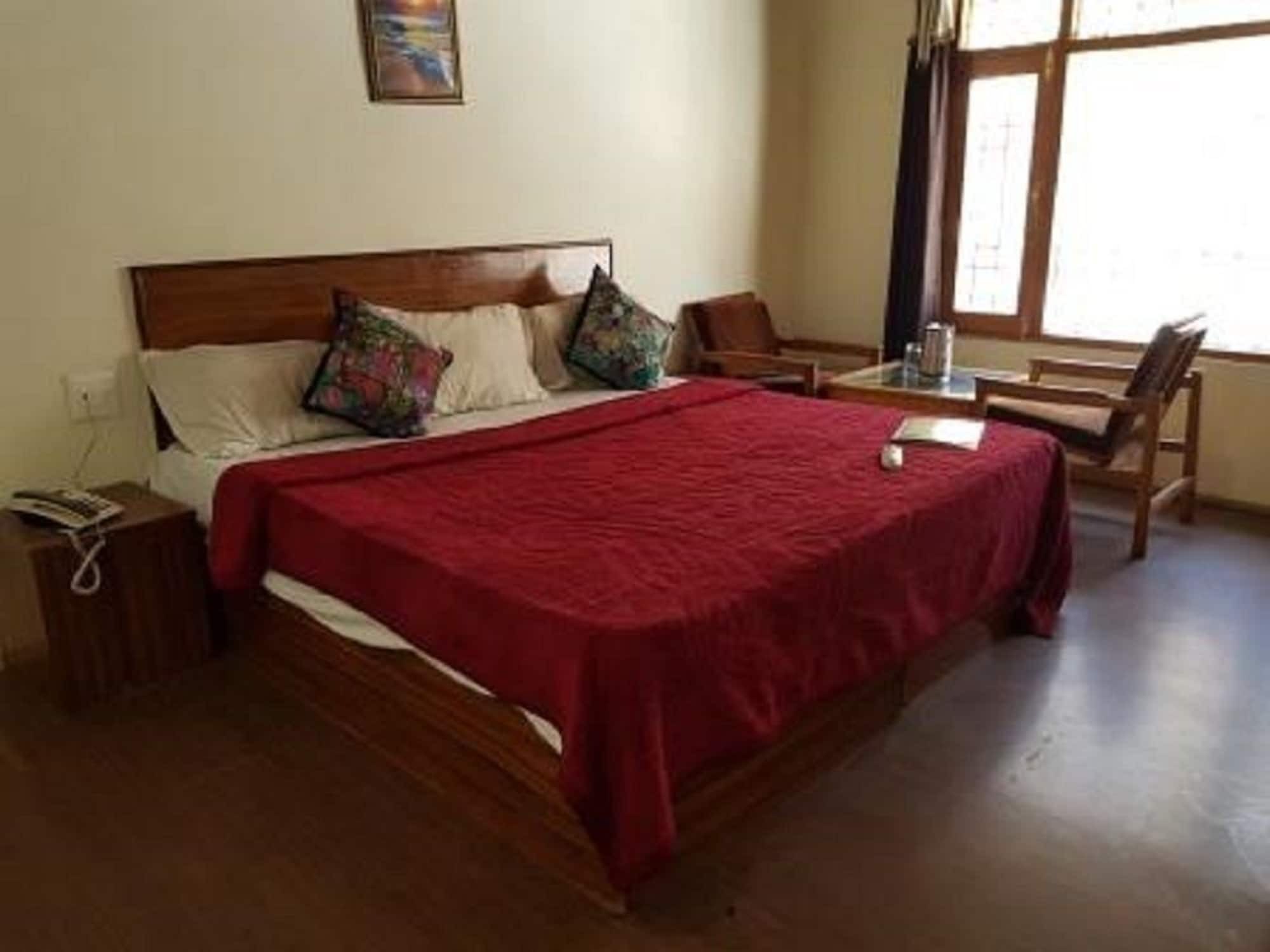 Janghu And Restuarant Hotel 2*