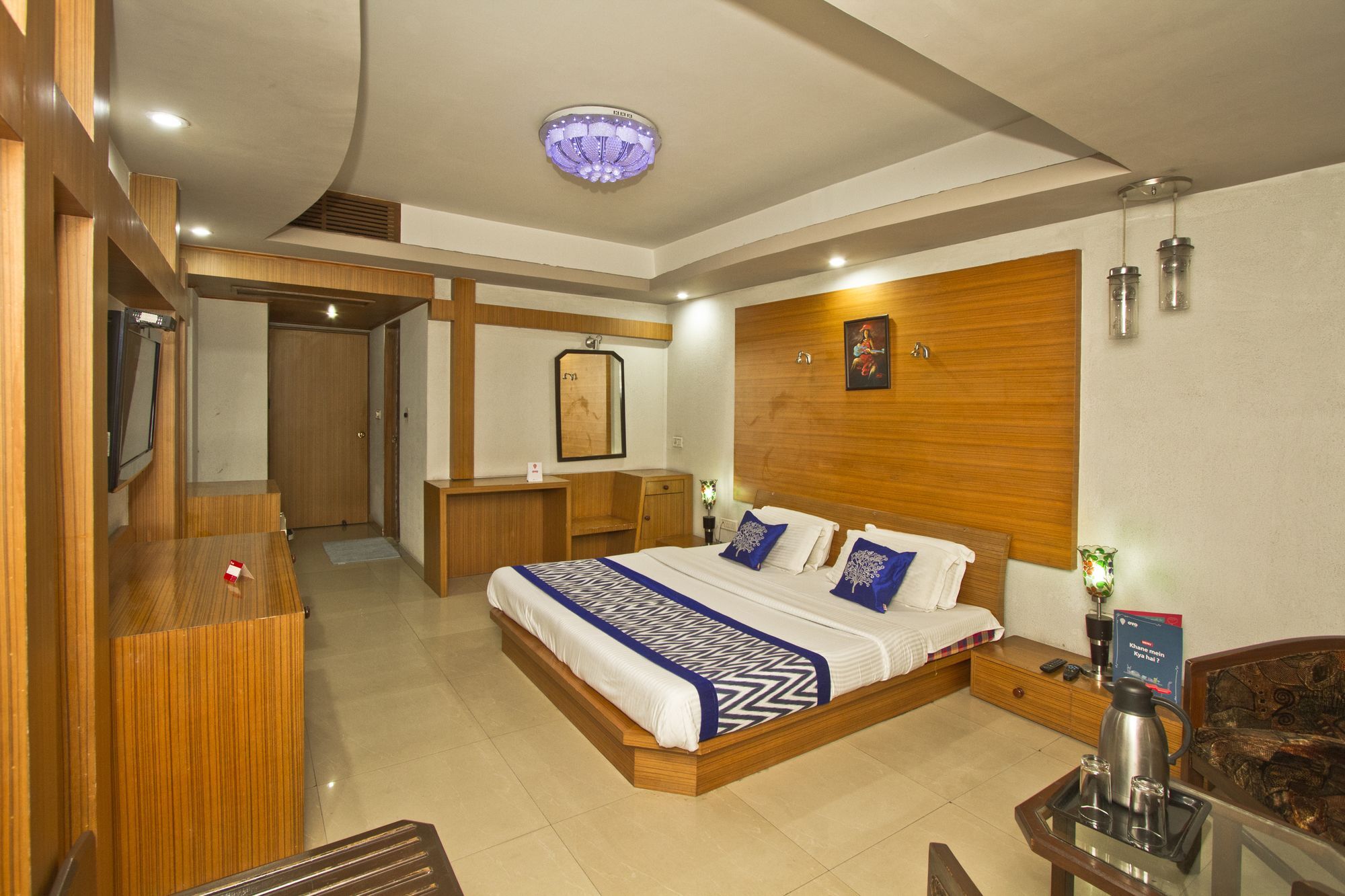 Hotel Oyo 8606 Snow Princess 3*