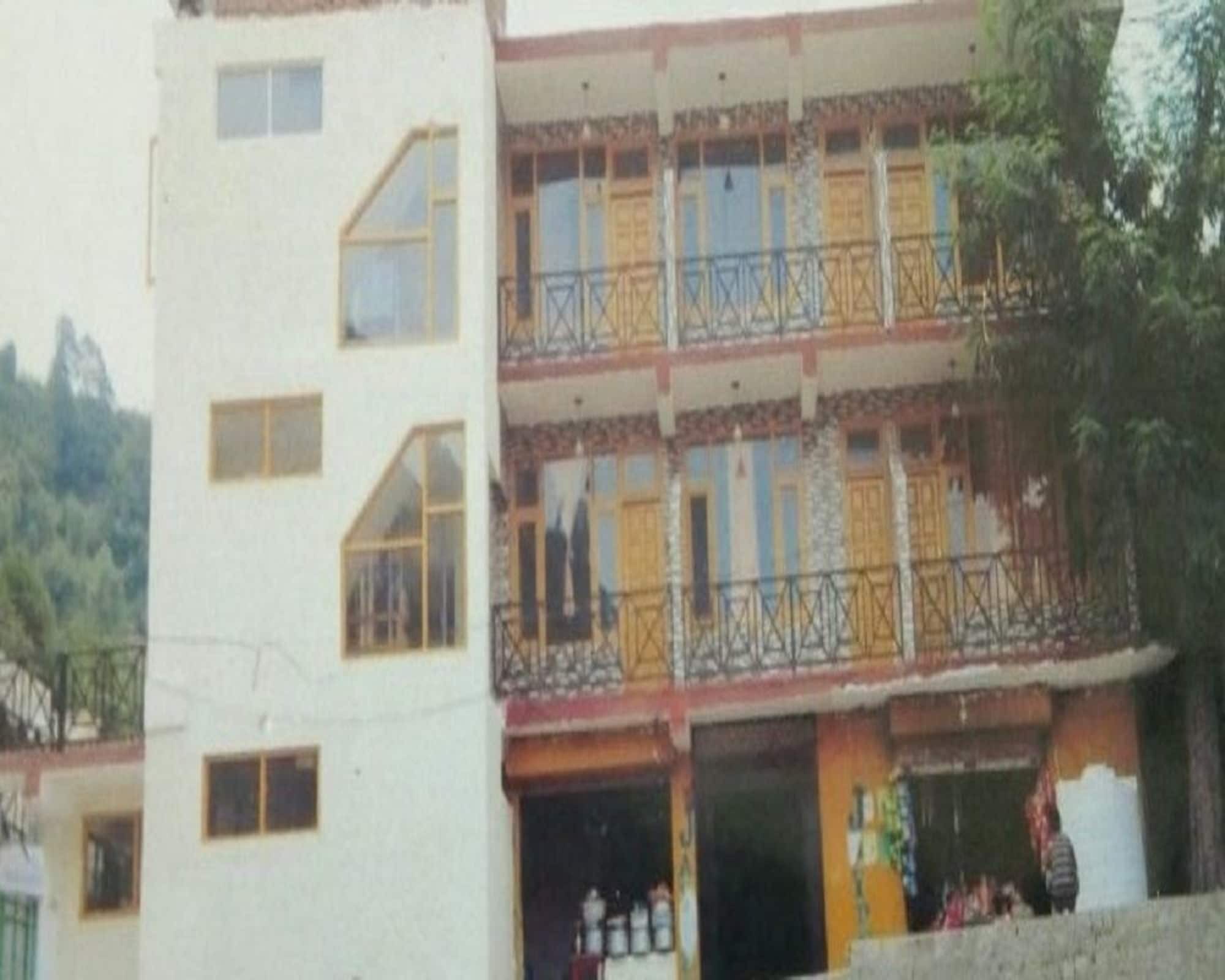 White Orchid Hotel 3*