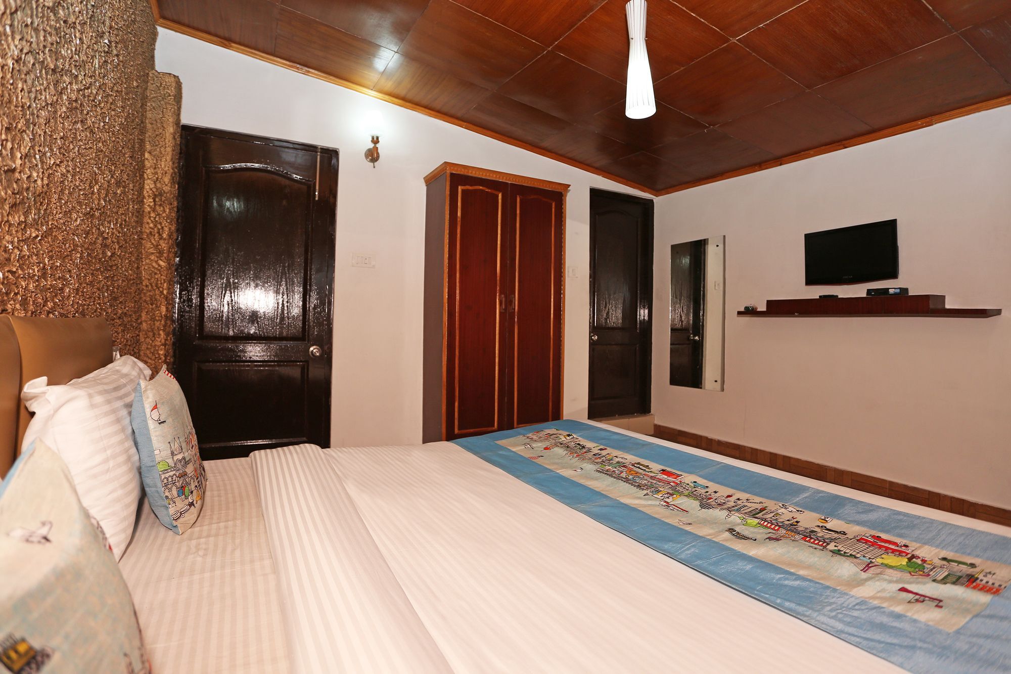 Hotel Oyo 9392 Riverine