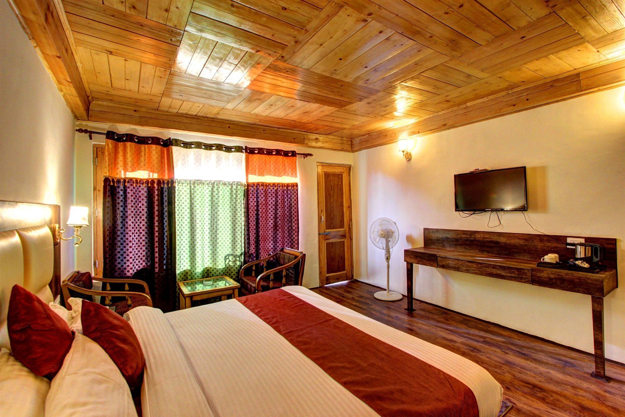 Sunrise Hotel
