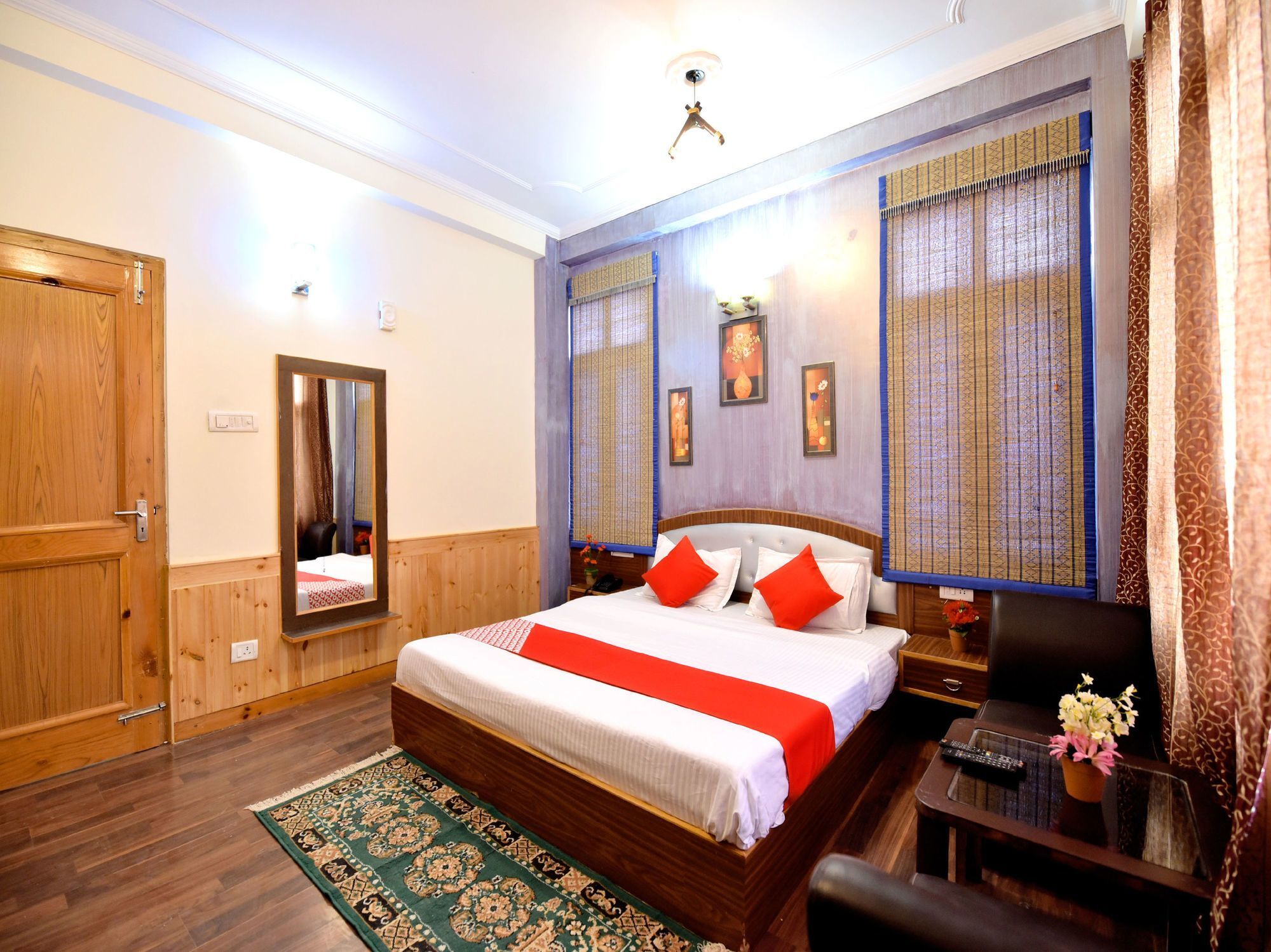 Oyo 13267 Hillside Valley Hotel