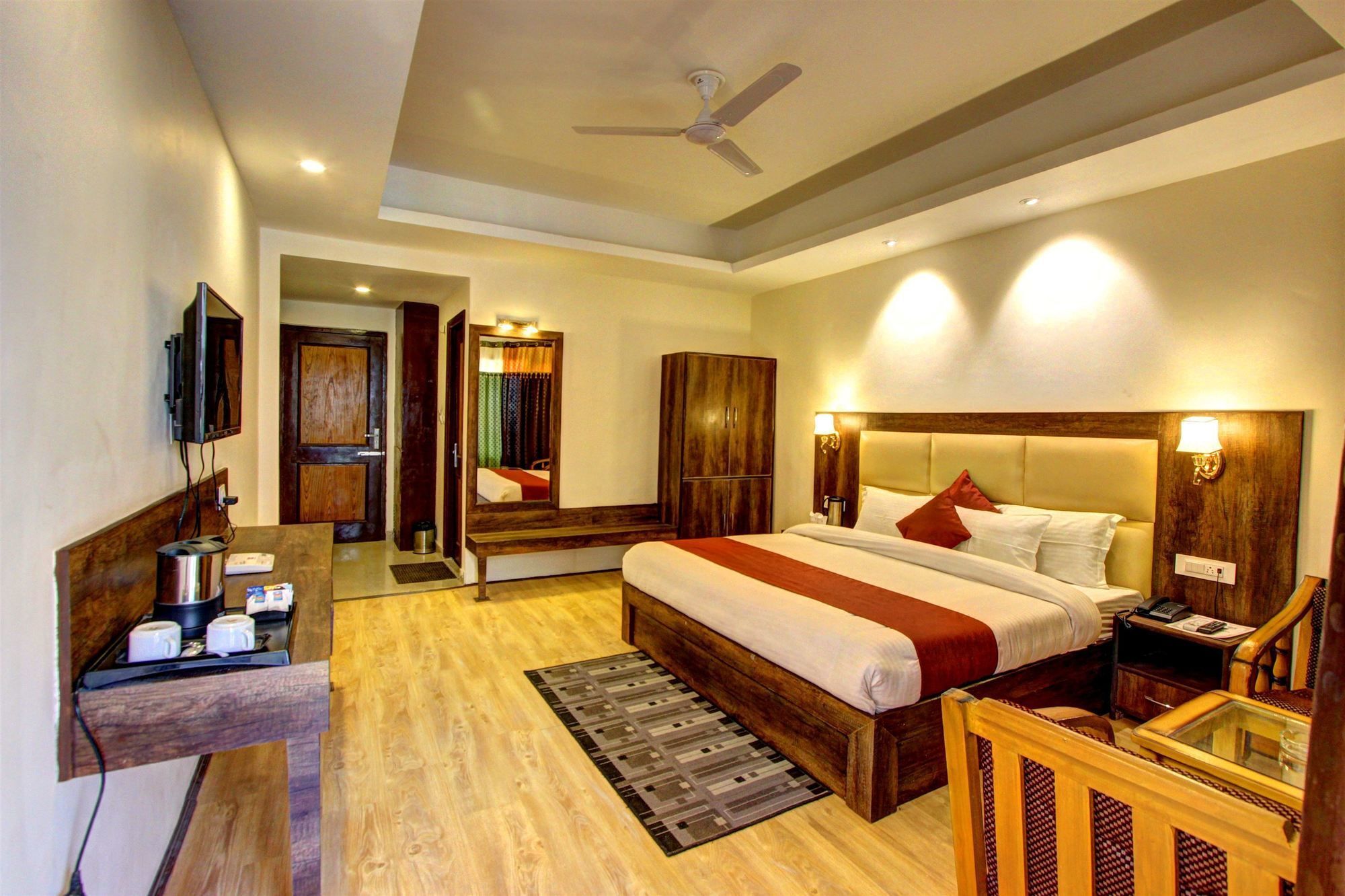 Sunrise Hotel Manali (Himachal Pradesh)