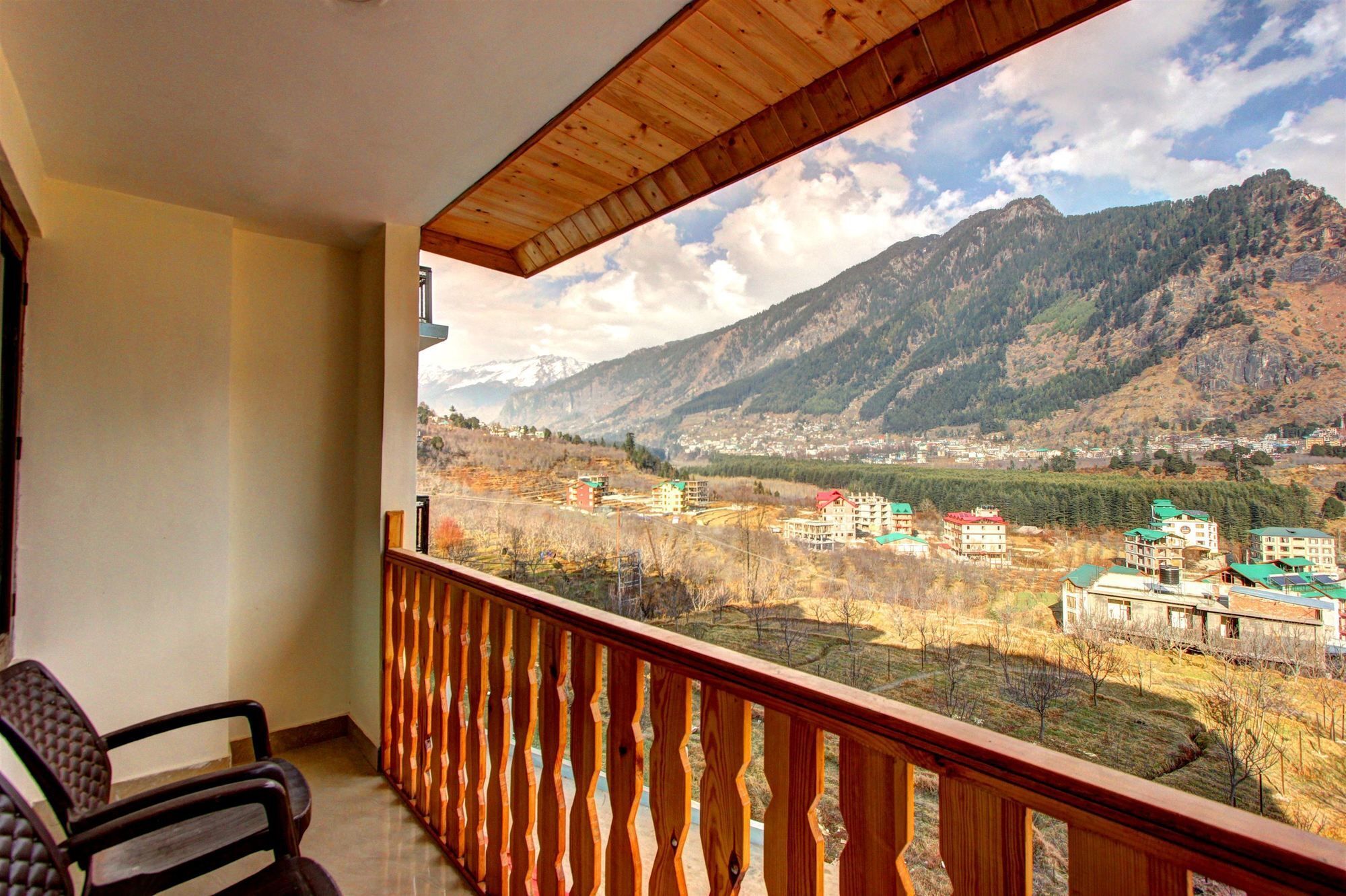 Sunrise 3* Manali (Himachal Pradesh)
