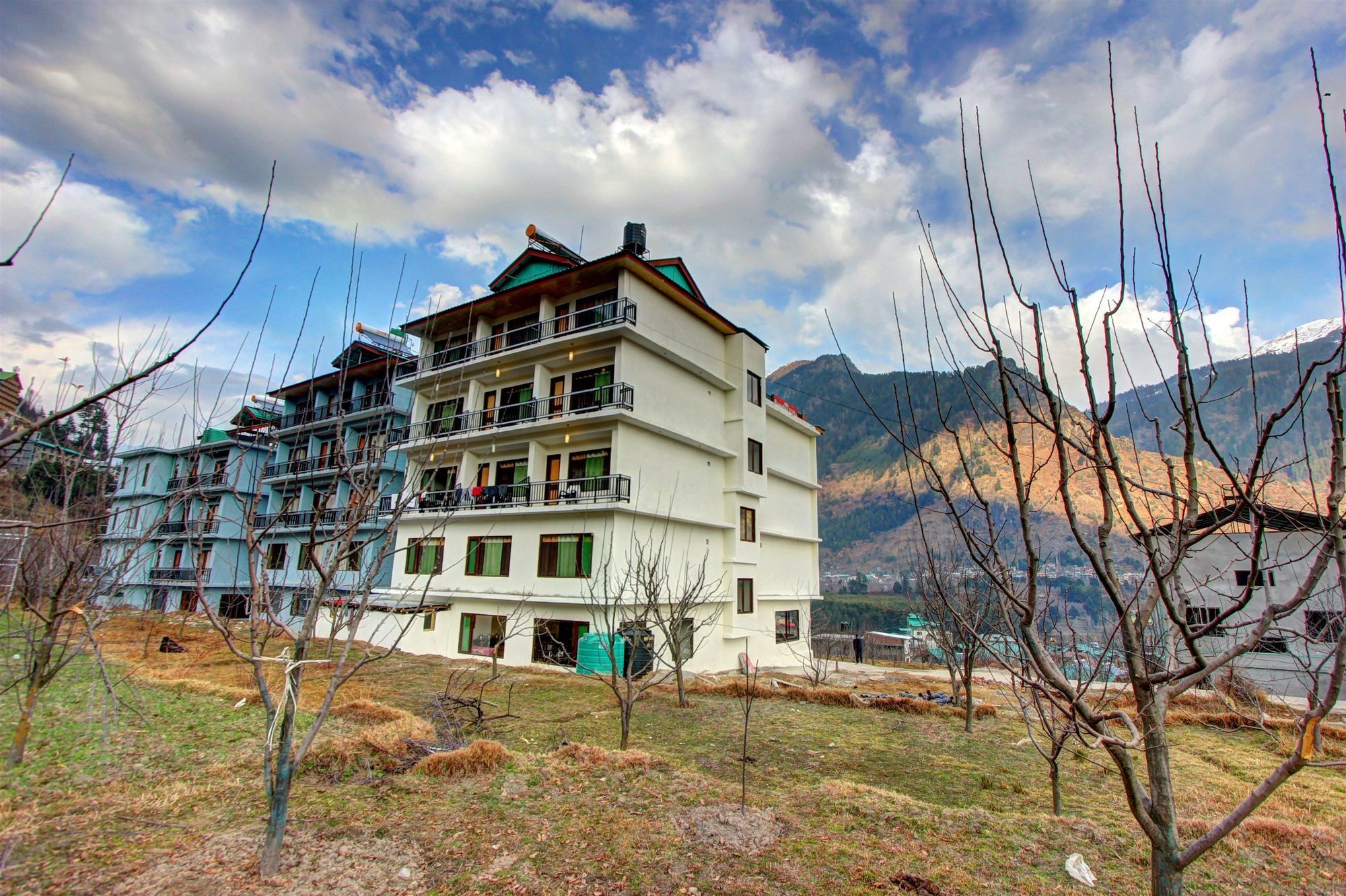 Sunrise Manali (Himachal Pradesh)