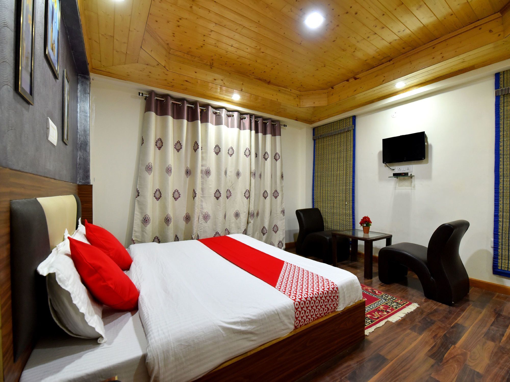 Oyo 13267 Hillside Valley 3*