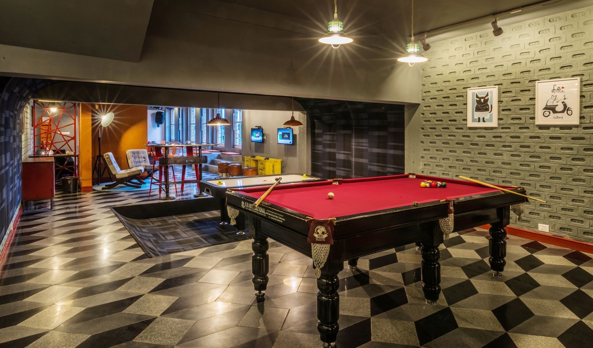Hotel Honeymoon Manali (Himachal Pradesh)
