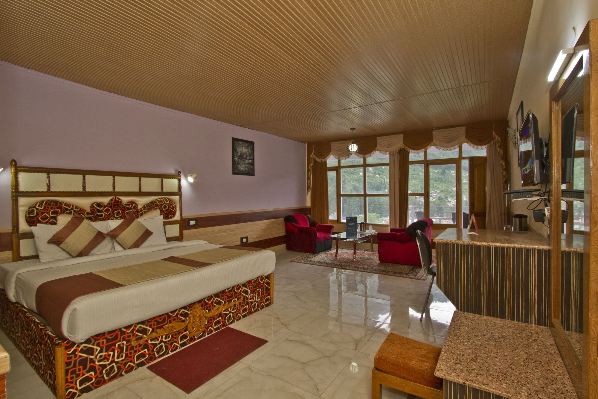 Hotel Oyo 162 Hadimba Road 3*