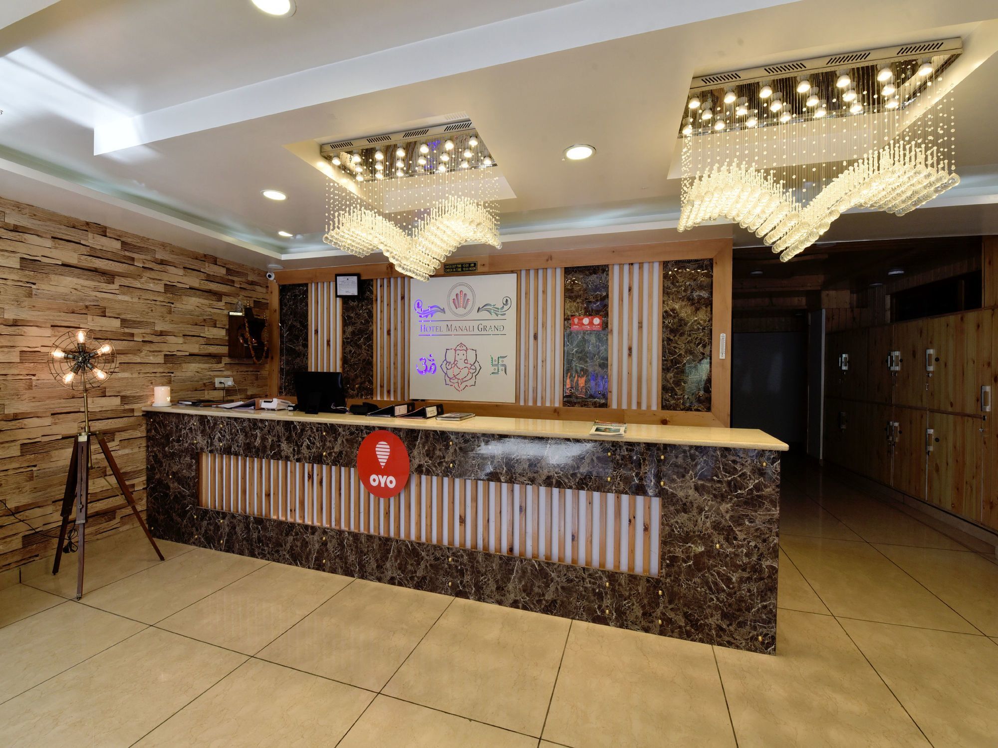 Oyo 13091 Grand Hotel