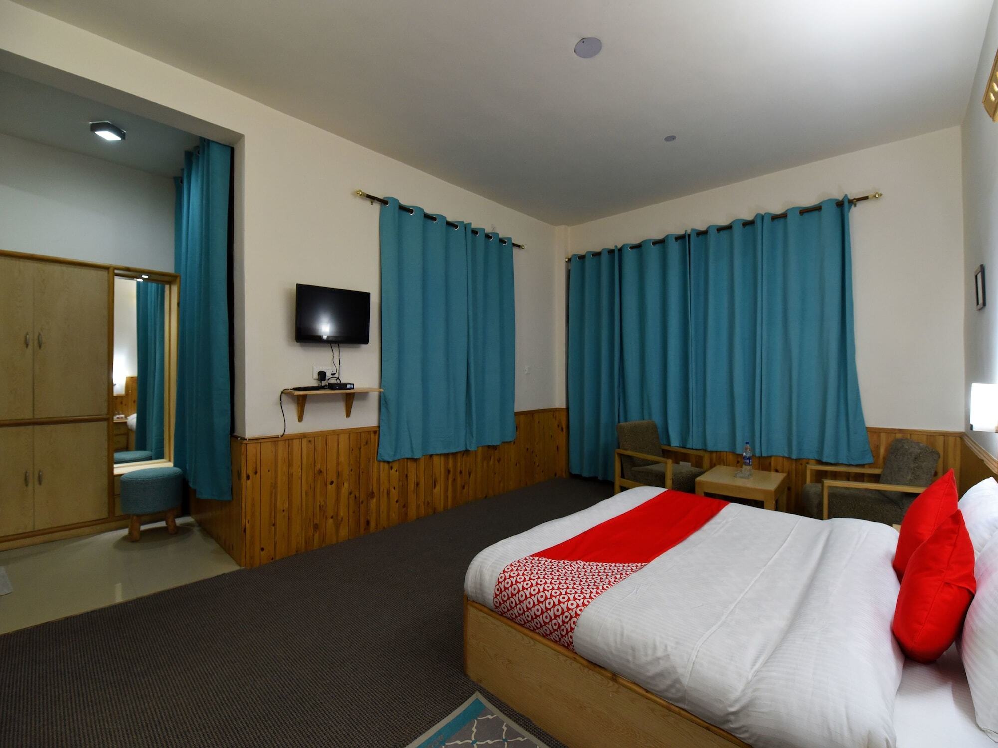 Hotel Oyo 14284 Mount 3*