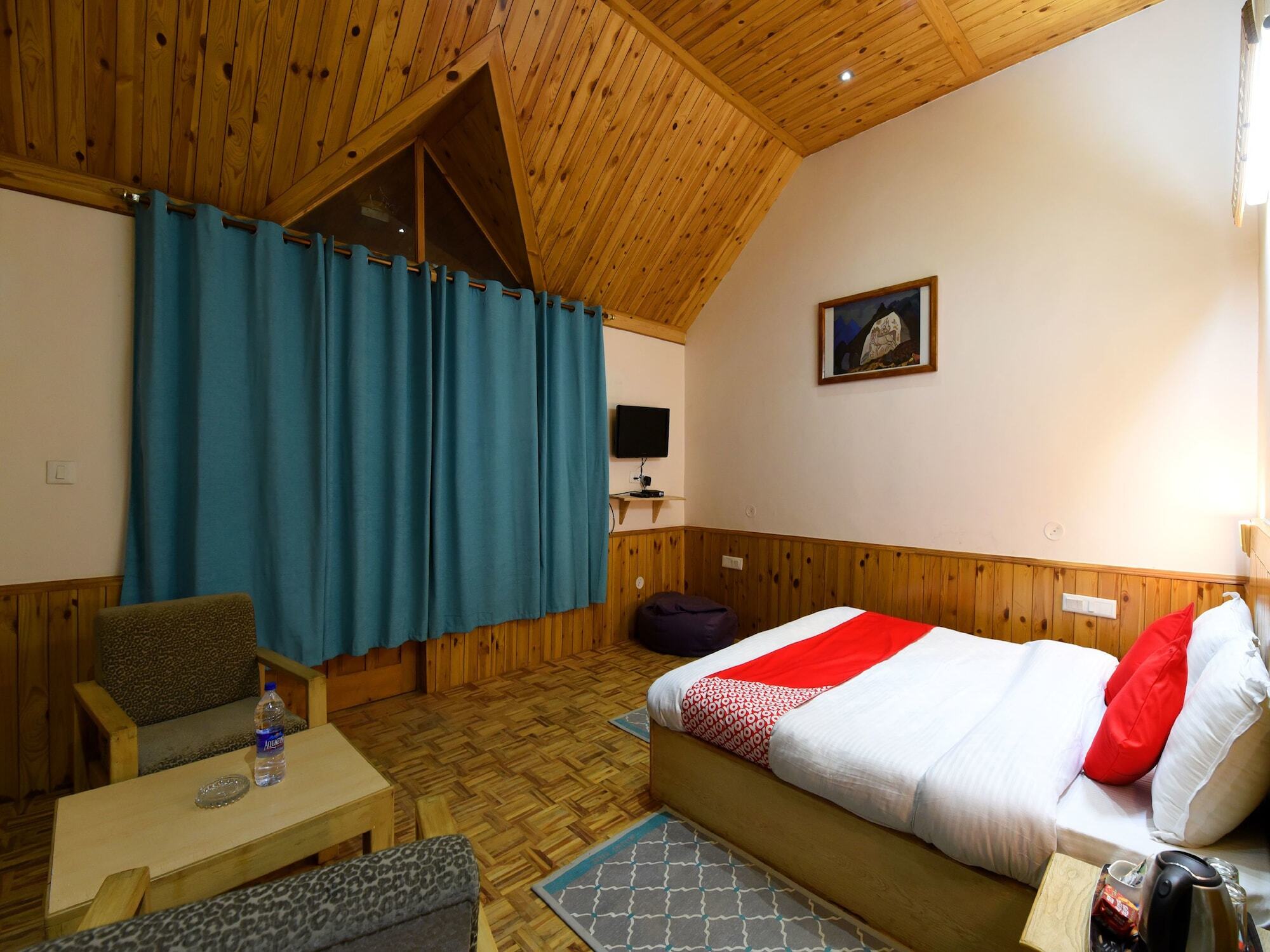 Oyo 14284 Mount Hotel Manali (Himachal Pradesh)