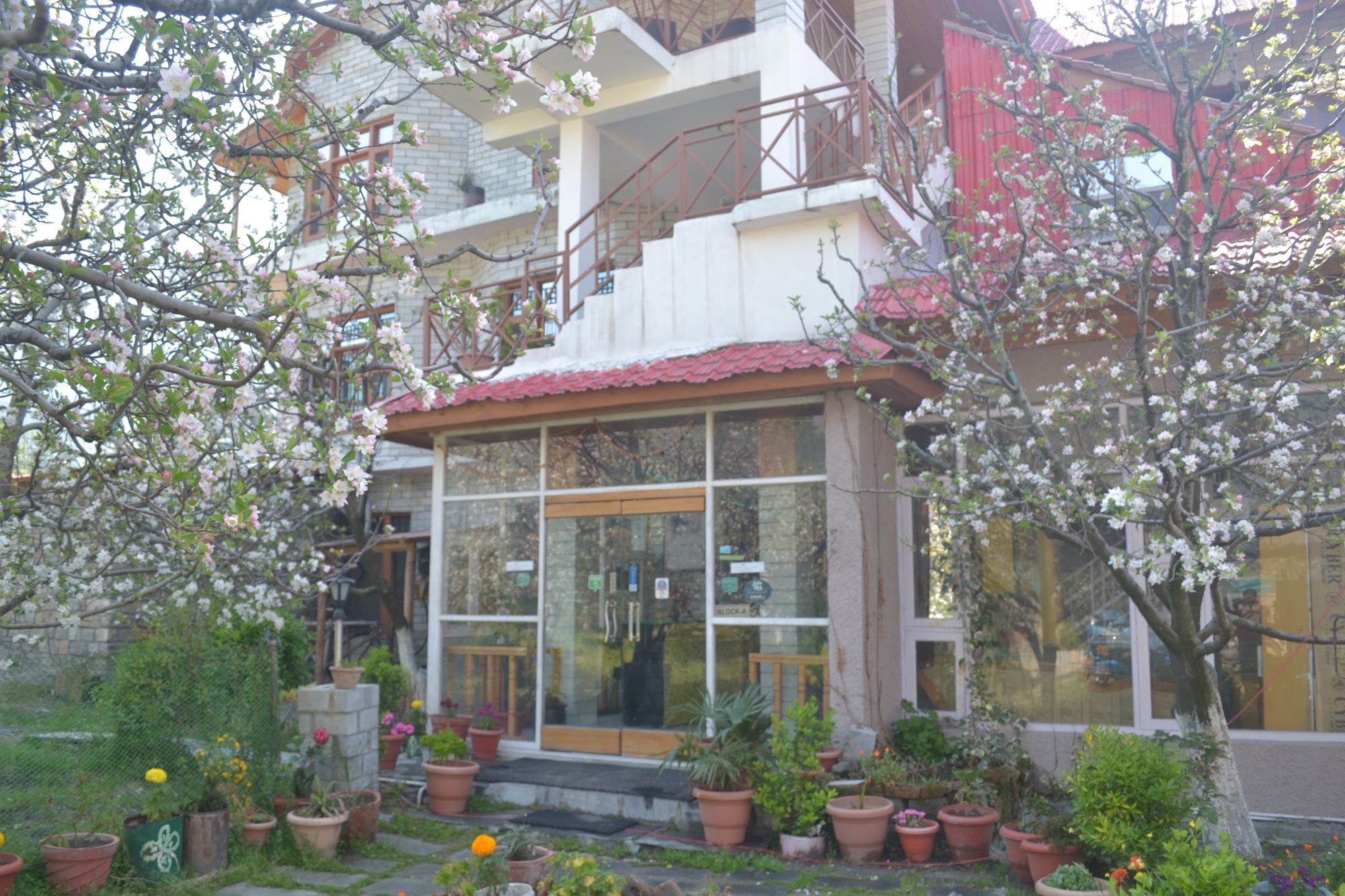 Bharhka Countryside Resort