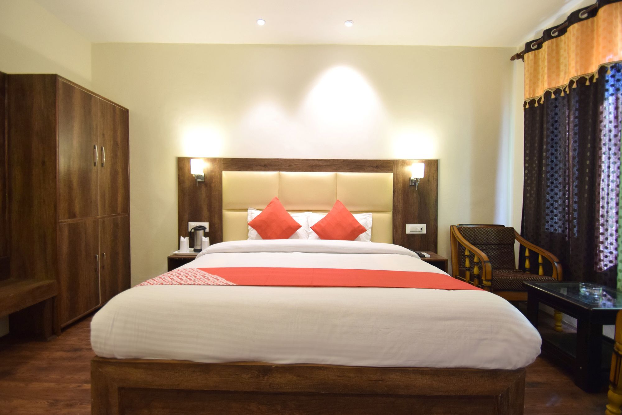Hotel Oyo 11643 Sunrise Manali (Himachal Pradesh)