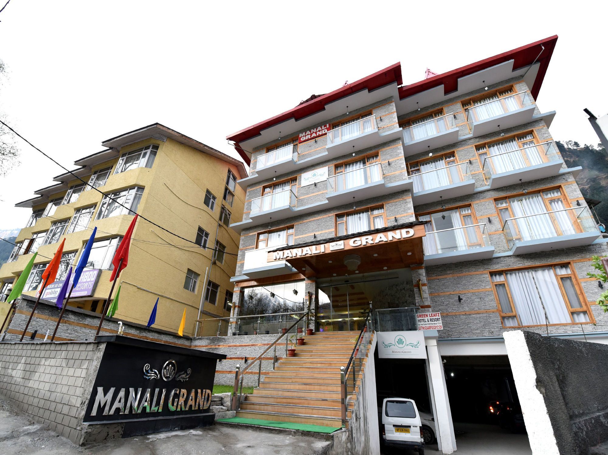 Hotel Oyo 13091 Grand