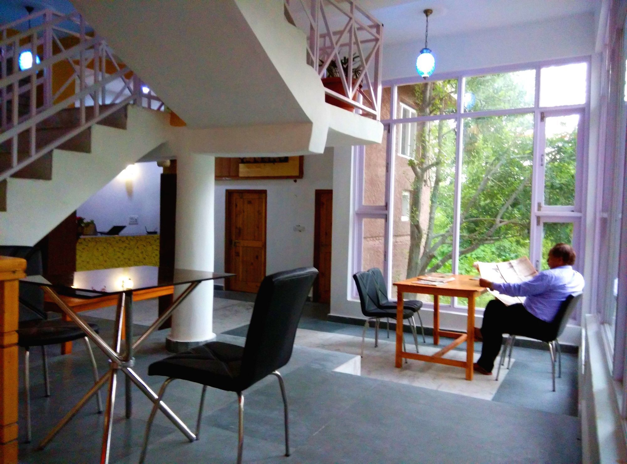 Resort Bharhka Countryside Manali (Himachal Pradesh)