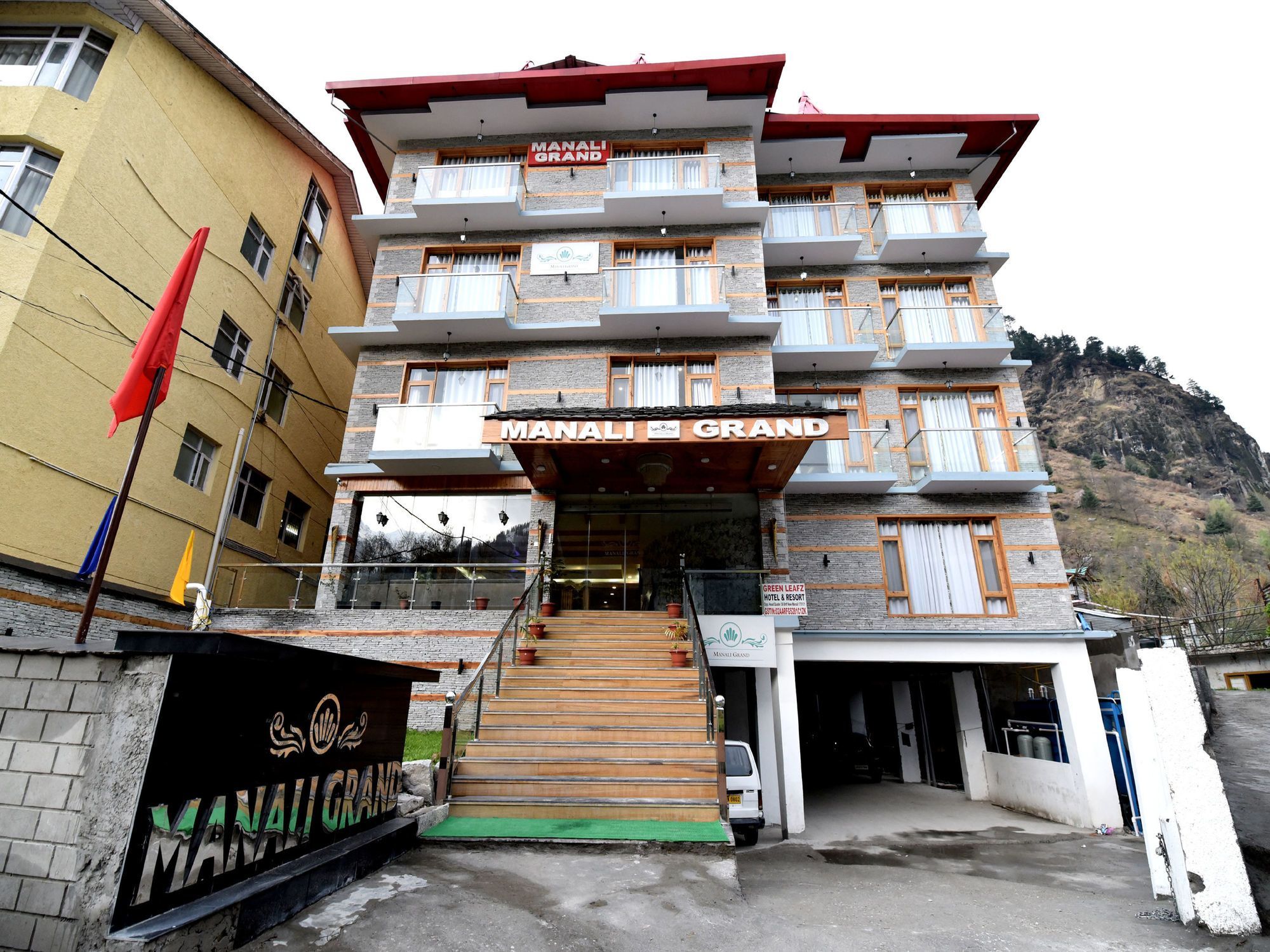 Hotel Oyo 13091 Grand