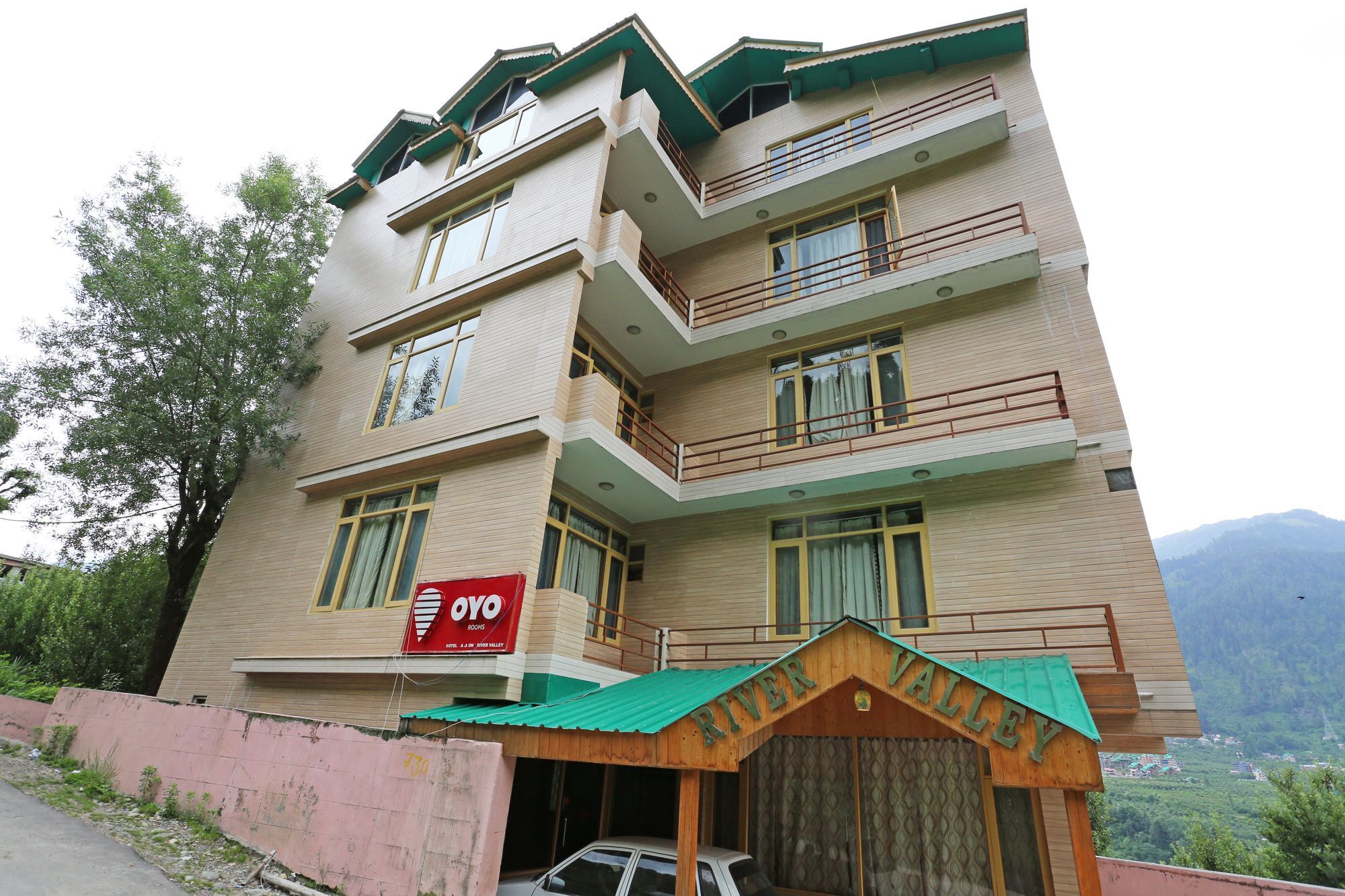Hotel Oyo 210 Wide River View 3*
