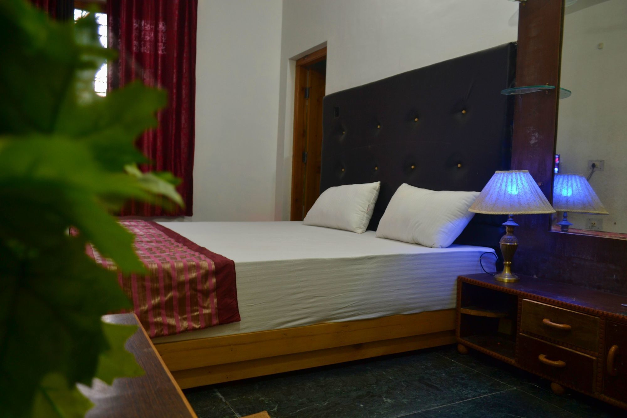 Bharhka Countryside Resort 3*