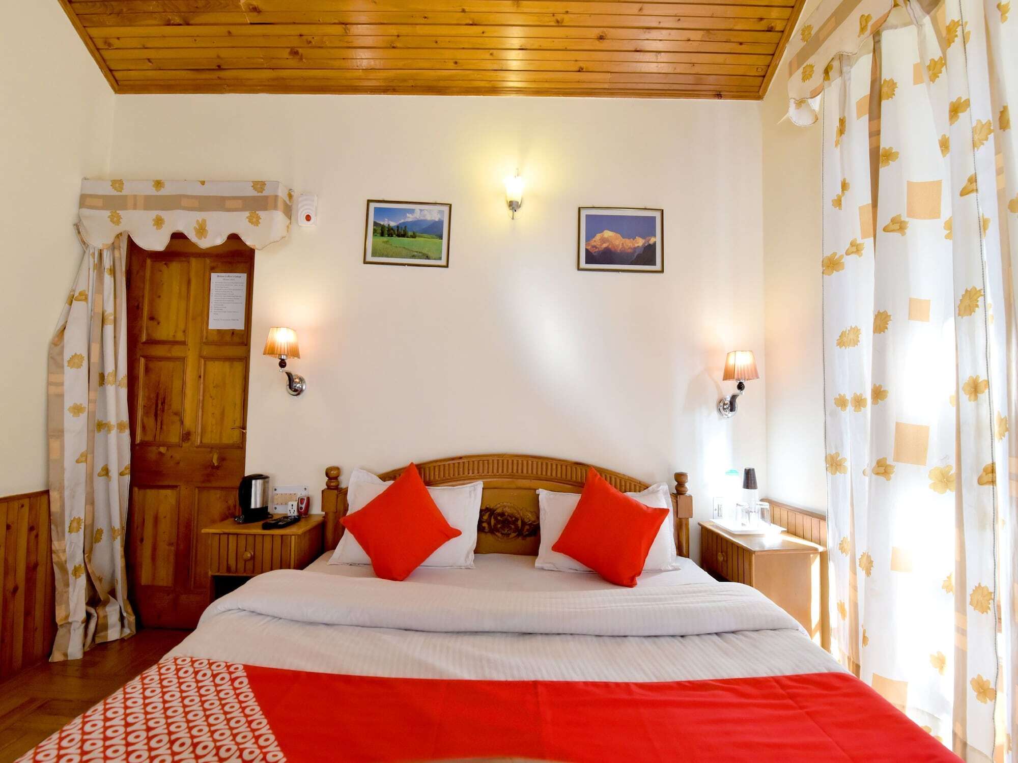 Hotel Oyo 13352 Modern 3bhk Hadimba Temple Manali (Himachal Pradesh)