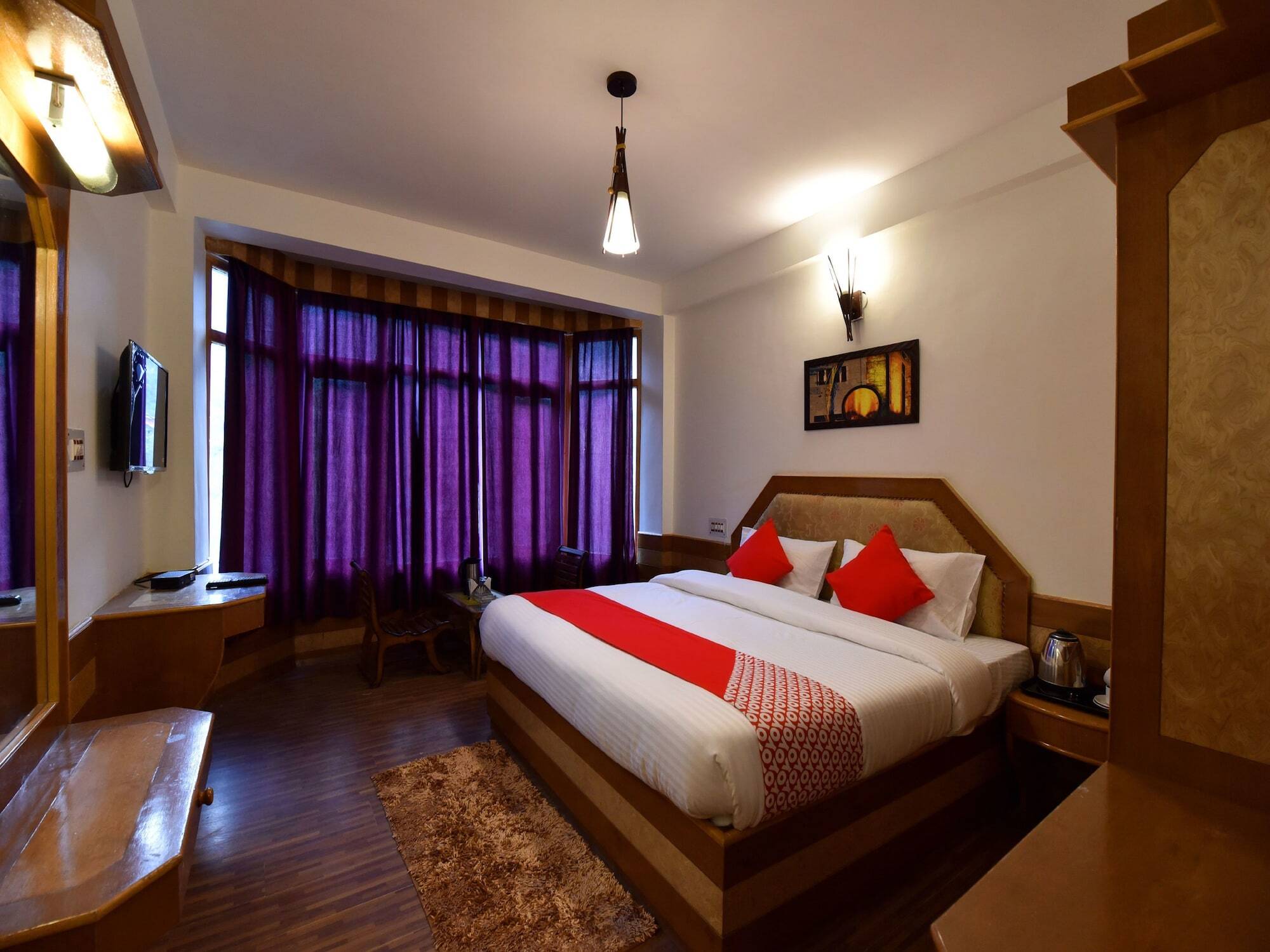Oyo 13841 Whispering Woods Manali (Himachal Pradesh)