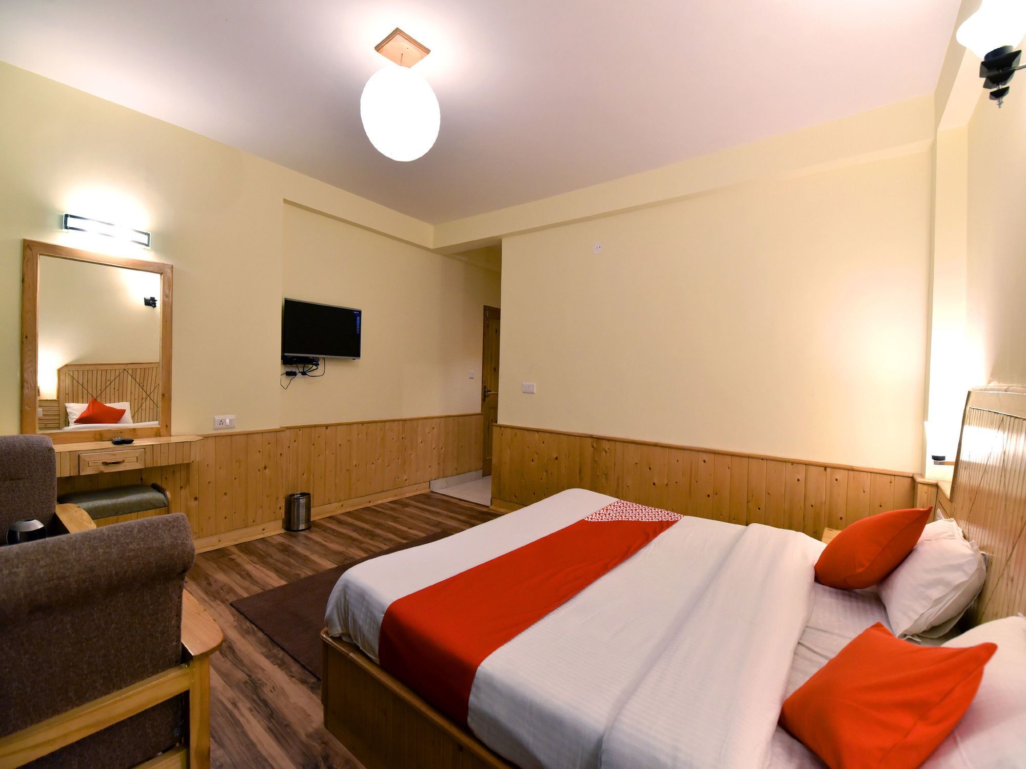 Oyo 12735 The 3* Manali (Himachal Pradesh)