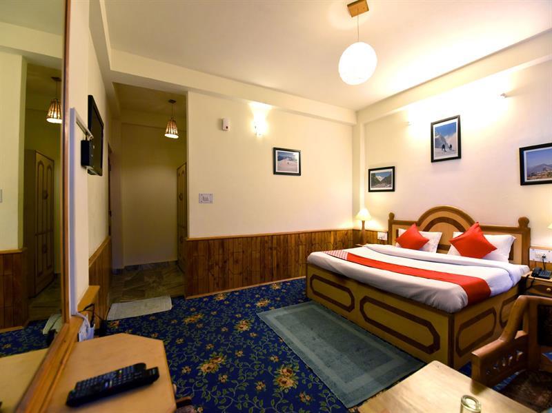 Hotel Oyo 12735 The