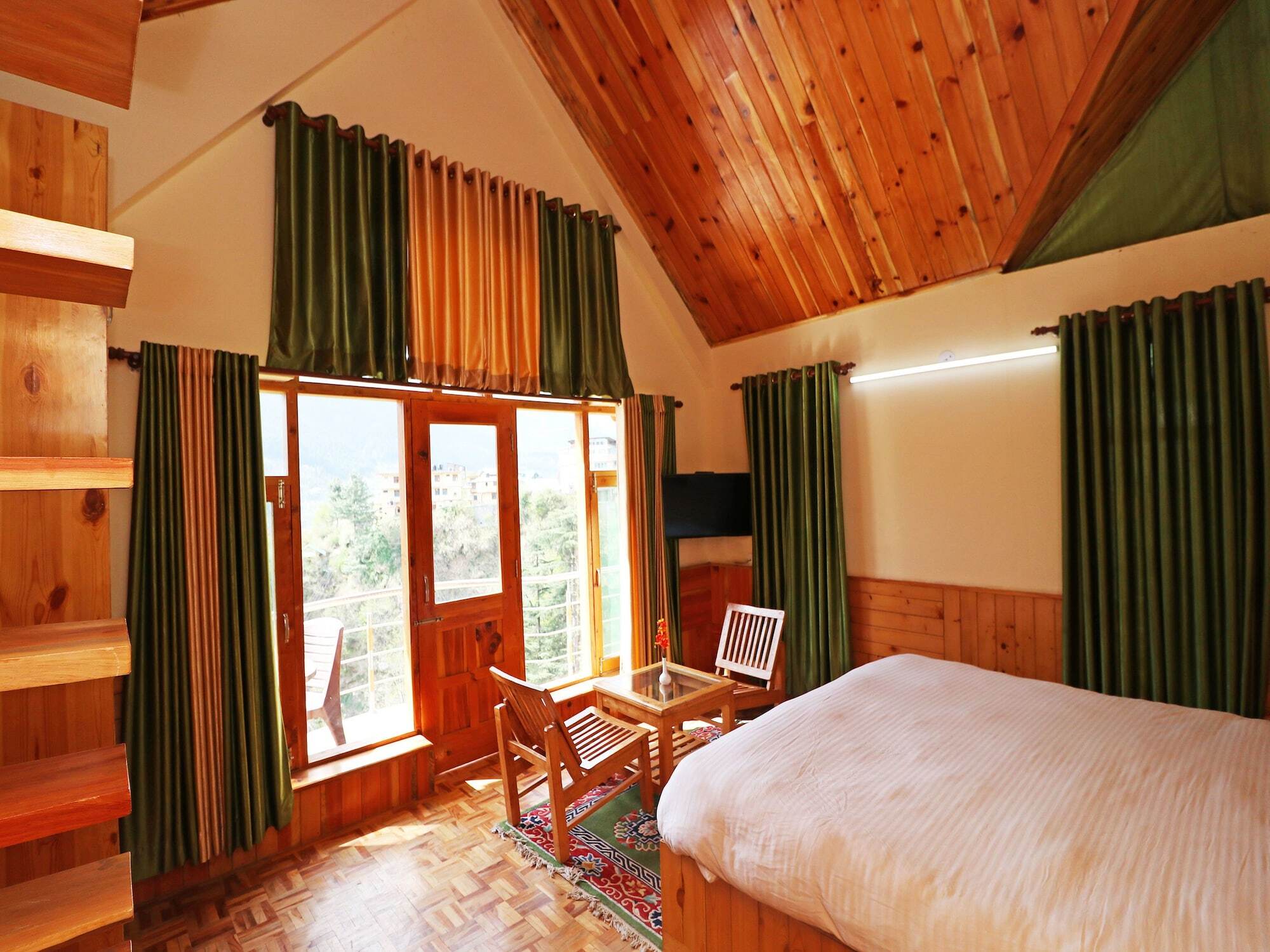 Oyo 13715 Classic Naggar Road 2* Manali (Himachal Pradesh)