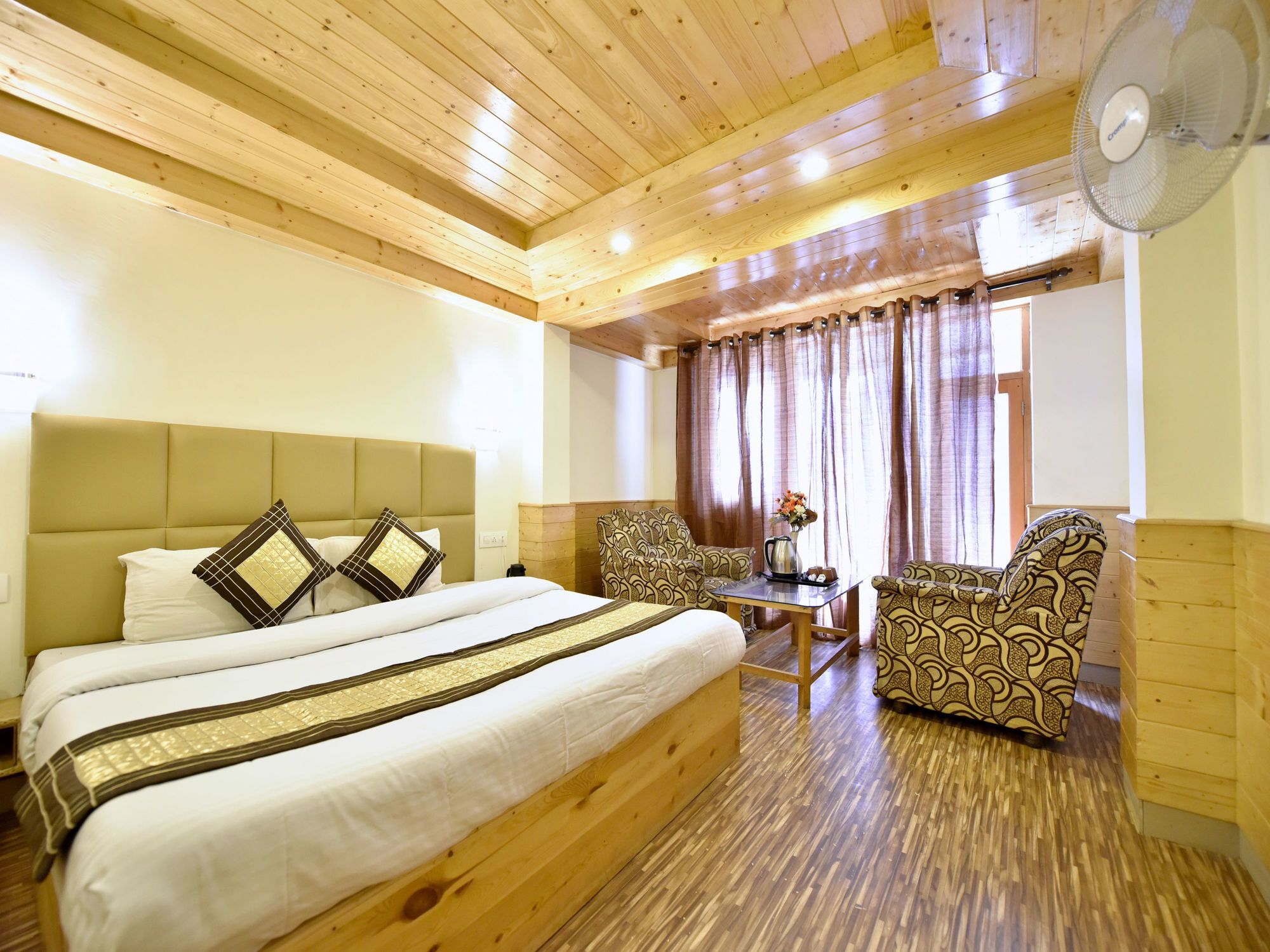 Oyo 12439 Ride At Hill Hotel