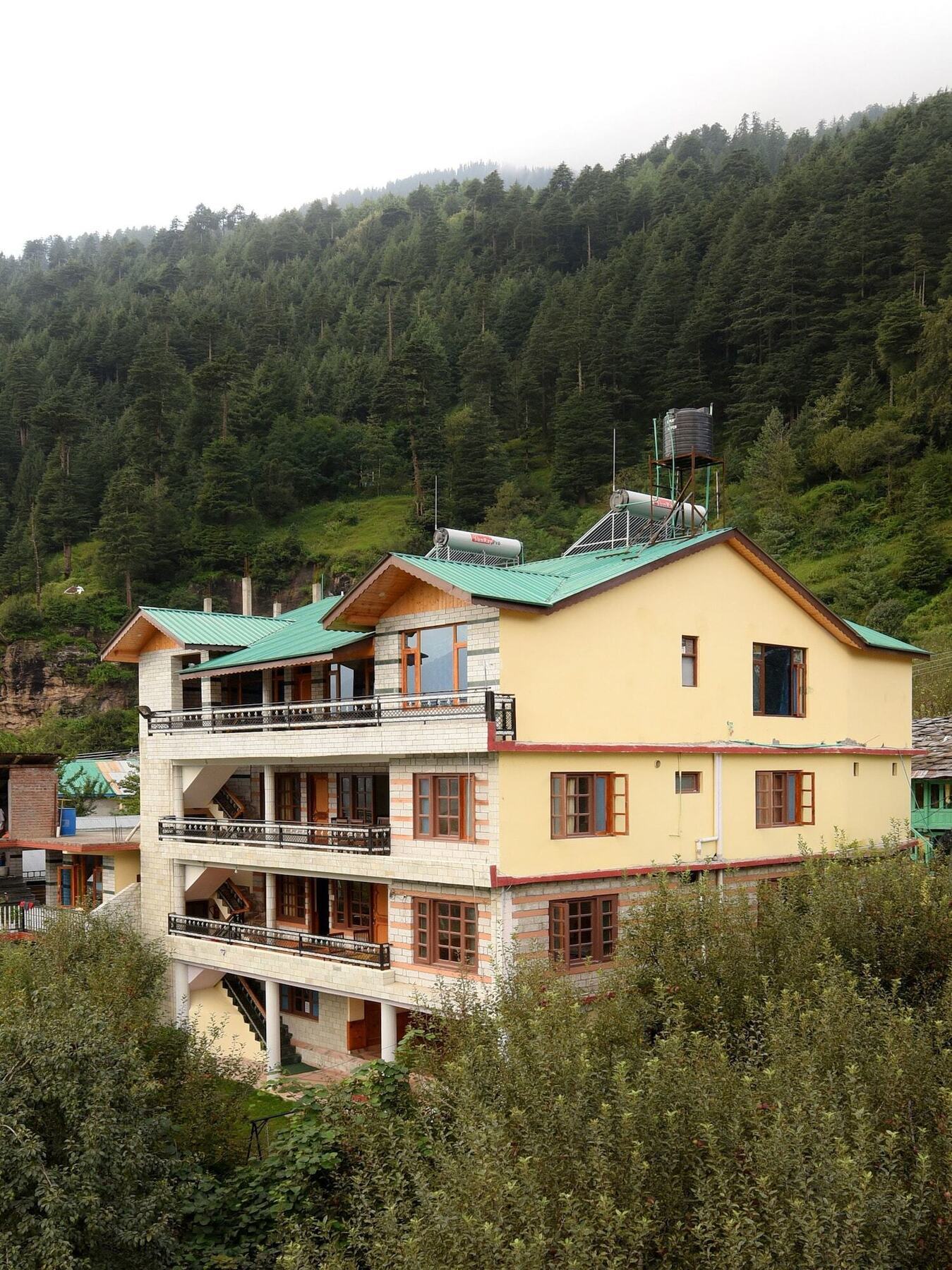 Hotel Oyo 18337 Dishant 2*