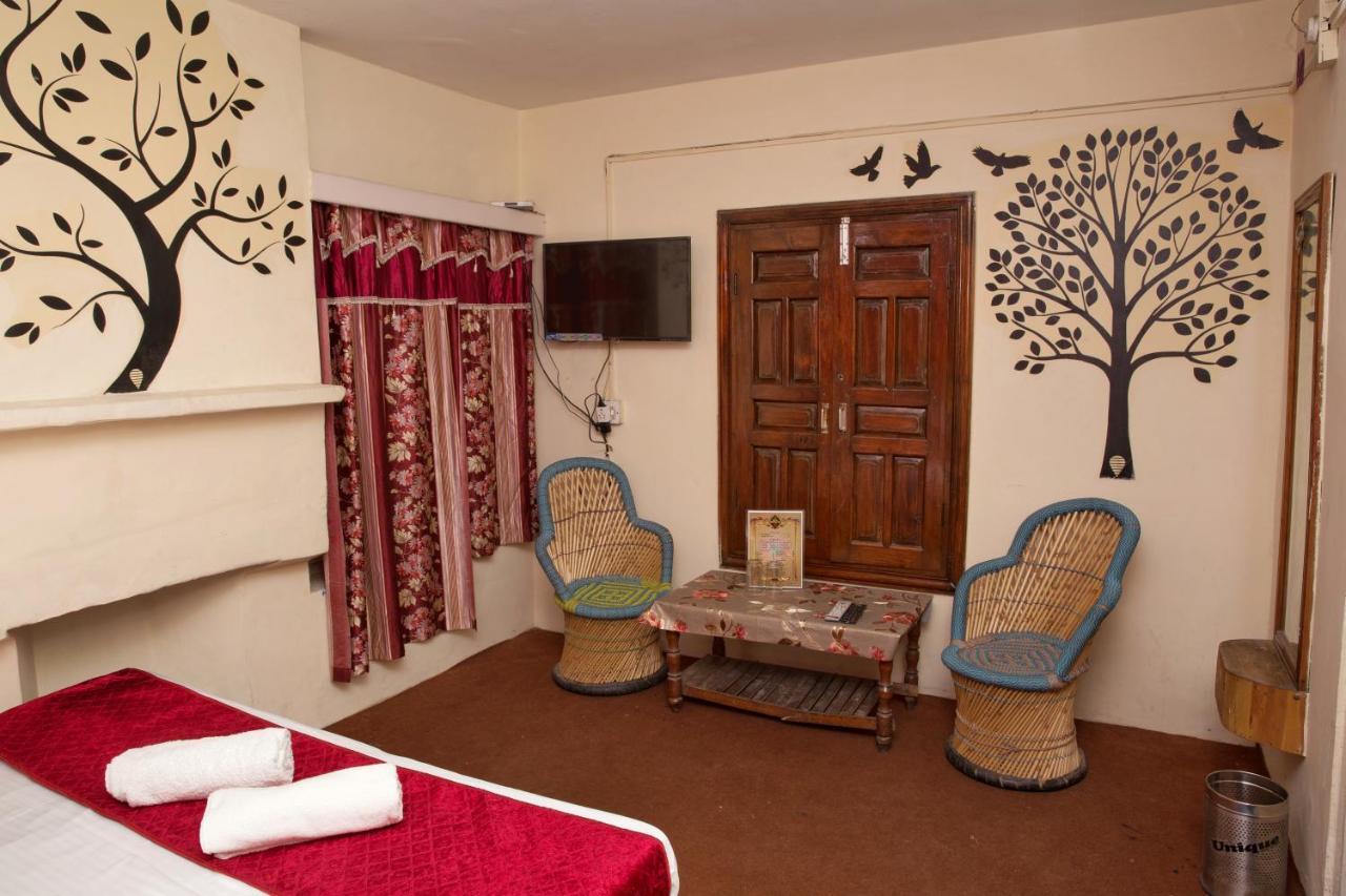Shingar Mall Road Hotel