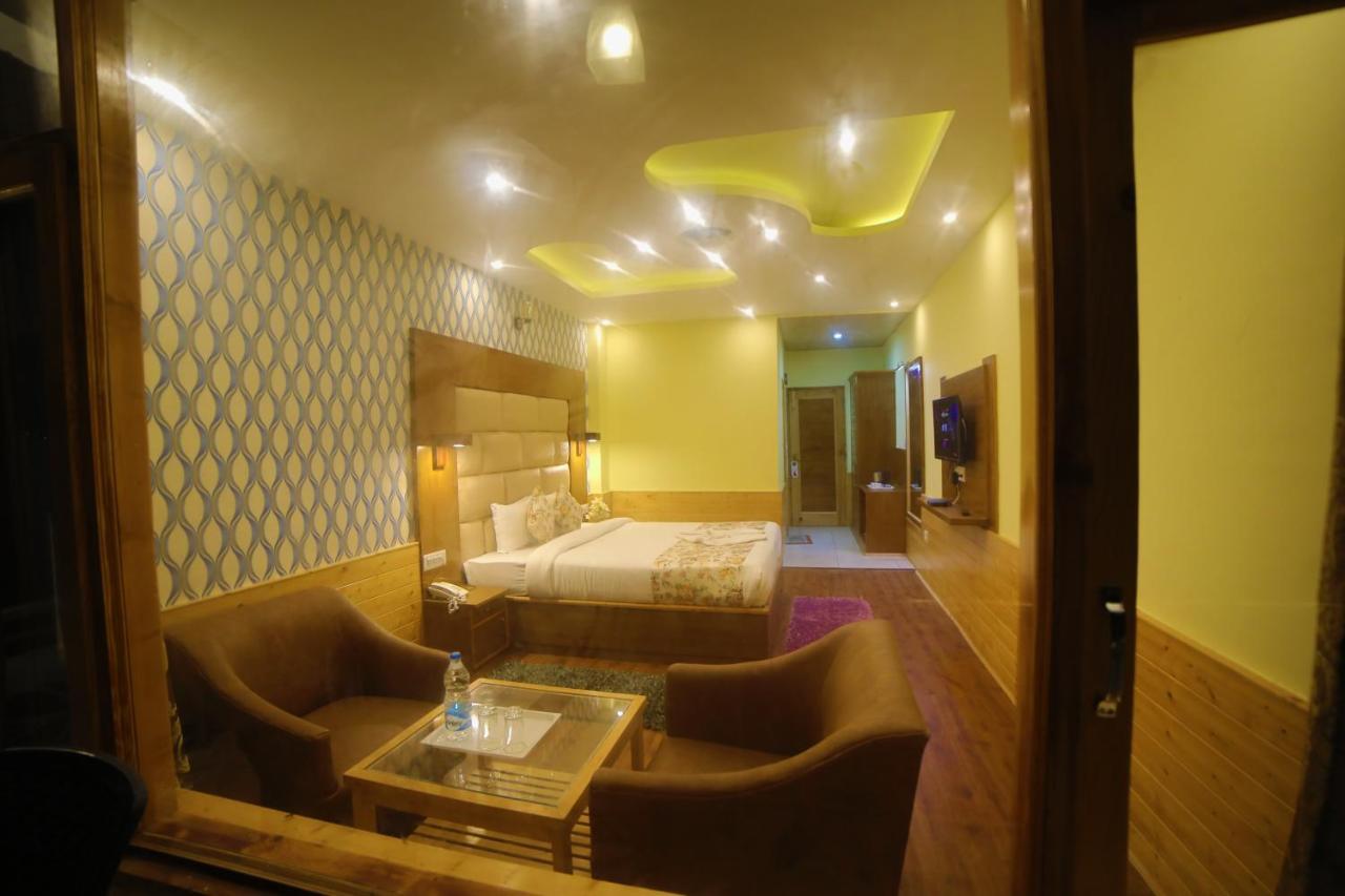 Hotel Jannat *