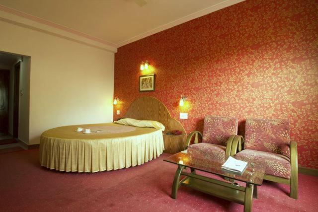 Hotel The Royal Regency