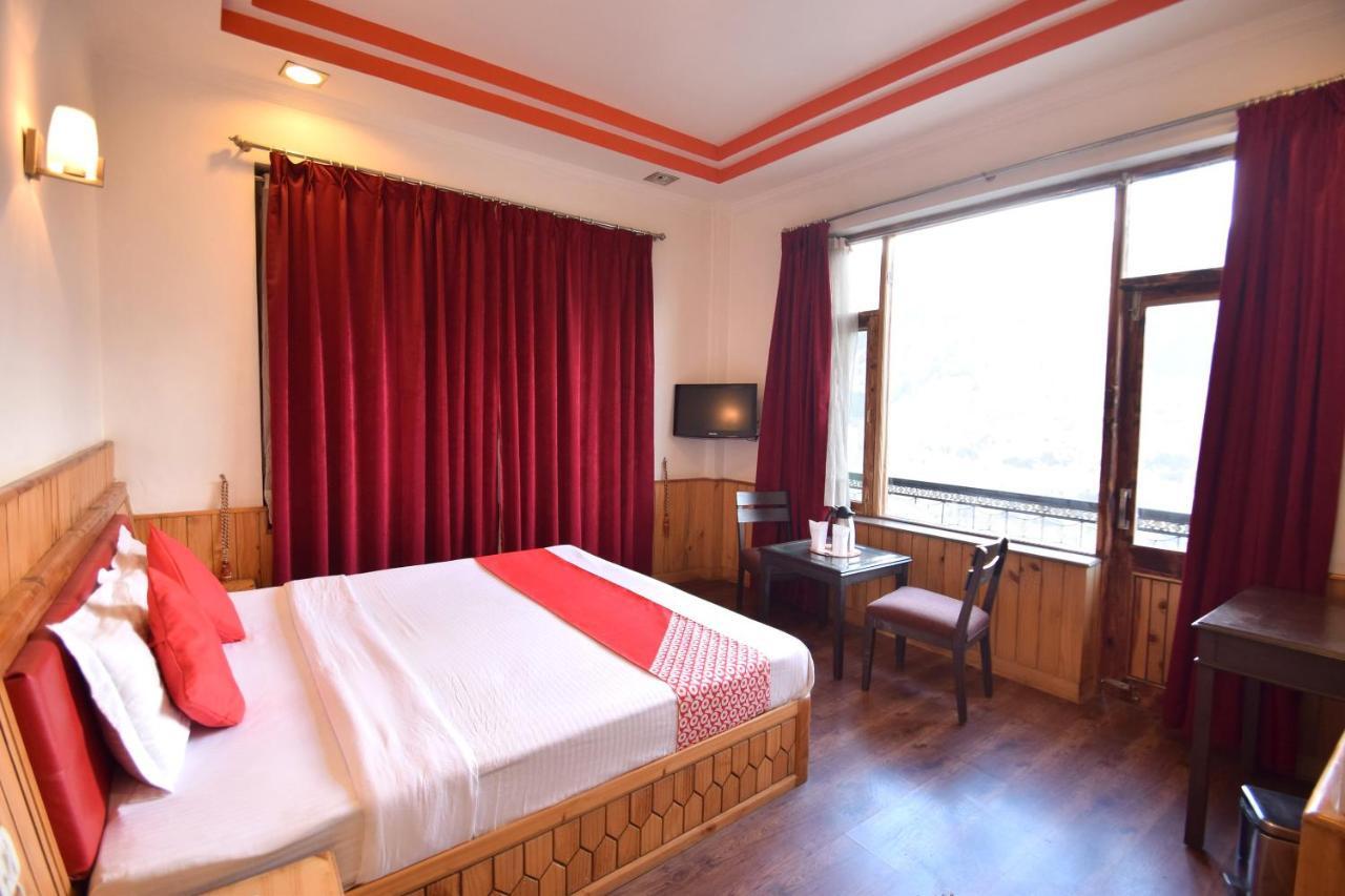 Oyo 11580 6th Element Hotel