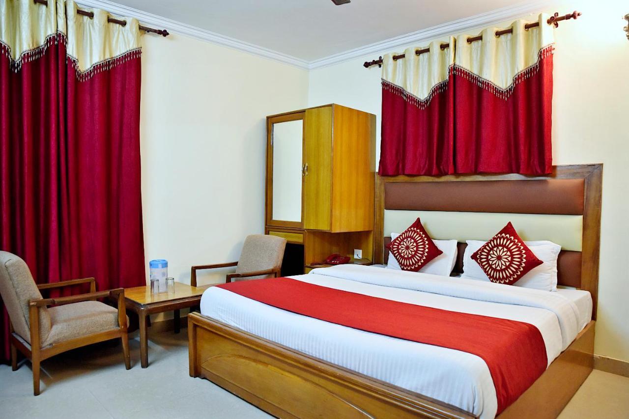Hotel Crystal Manali (Himachal Pradesh)