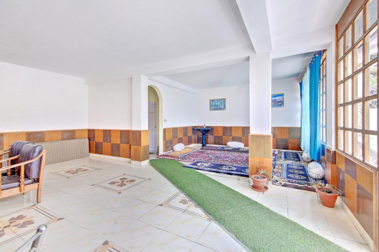Apartment Pleasant Family On Naggar Road *